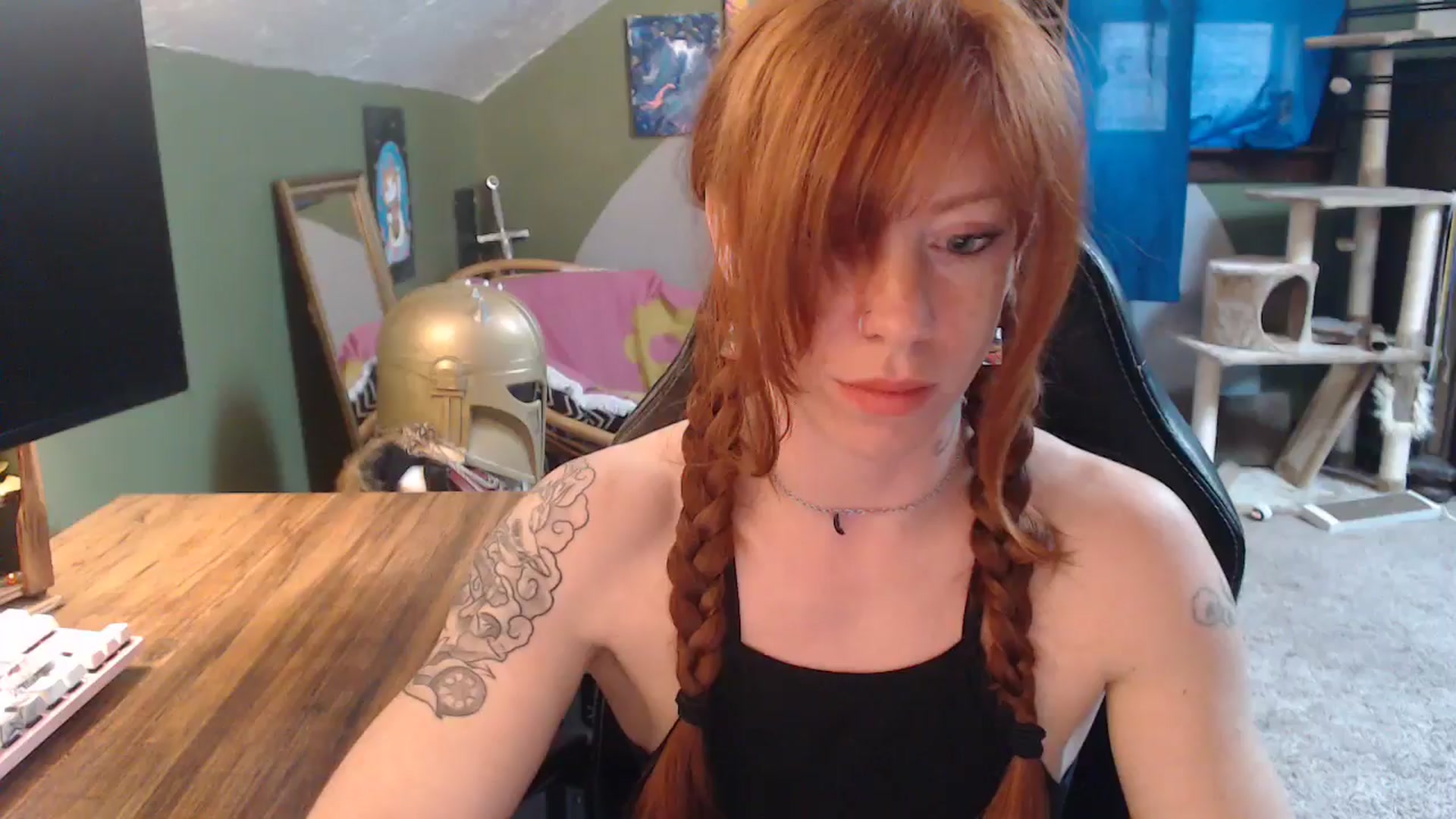 Gallery image thumbnail from AstraeaSiren's myfreecams stream on, 04/18/2025, 18:43 image 5 of 20