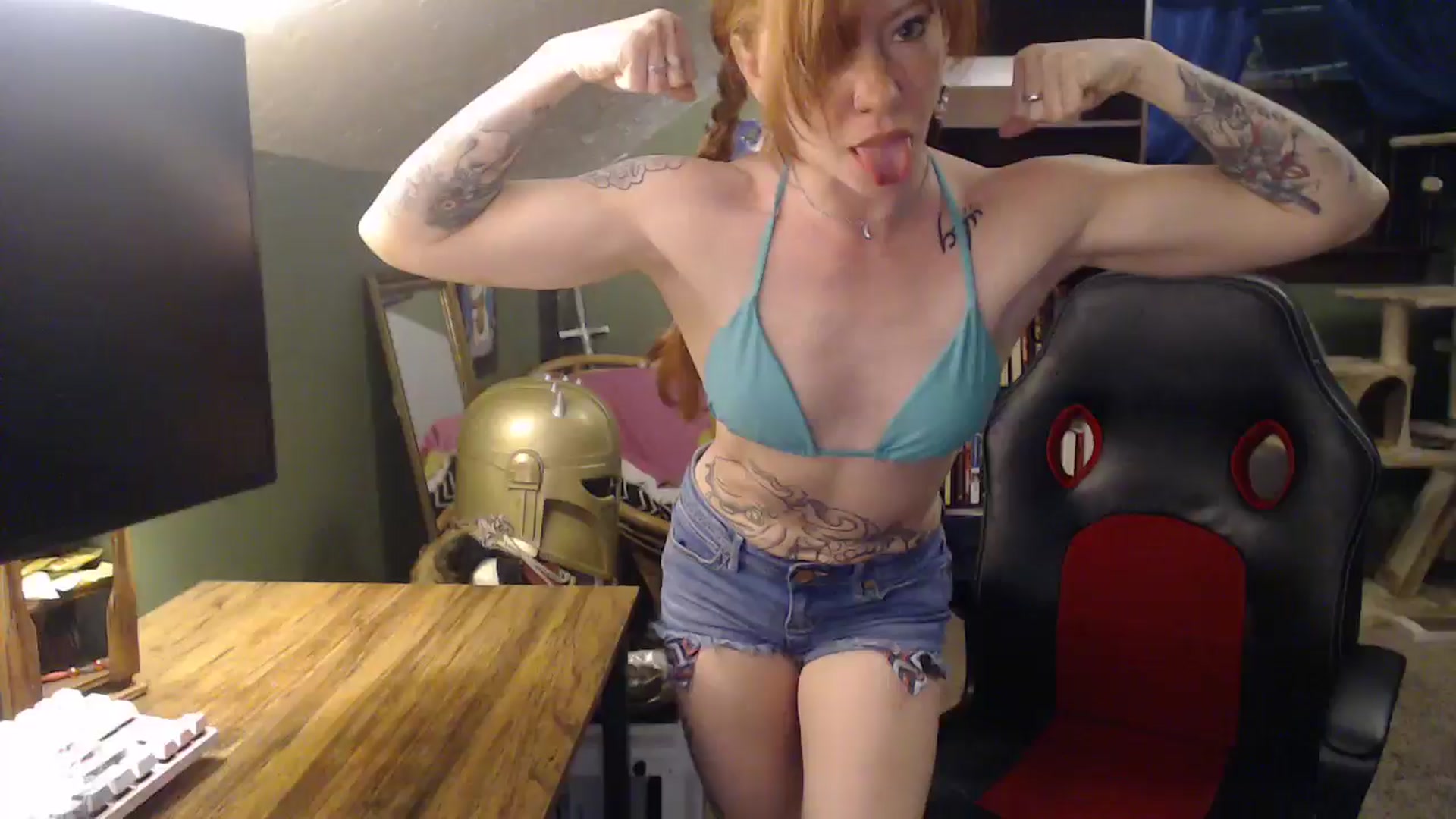 Gallery image thumbnail from AstraeaSiren's myfreecams stream on, 04/20/2025, 06:55 image 14 of 20