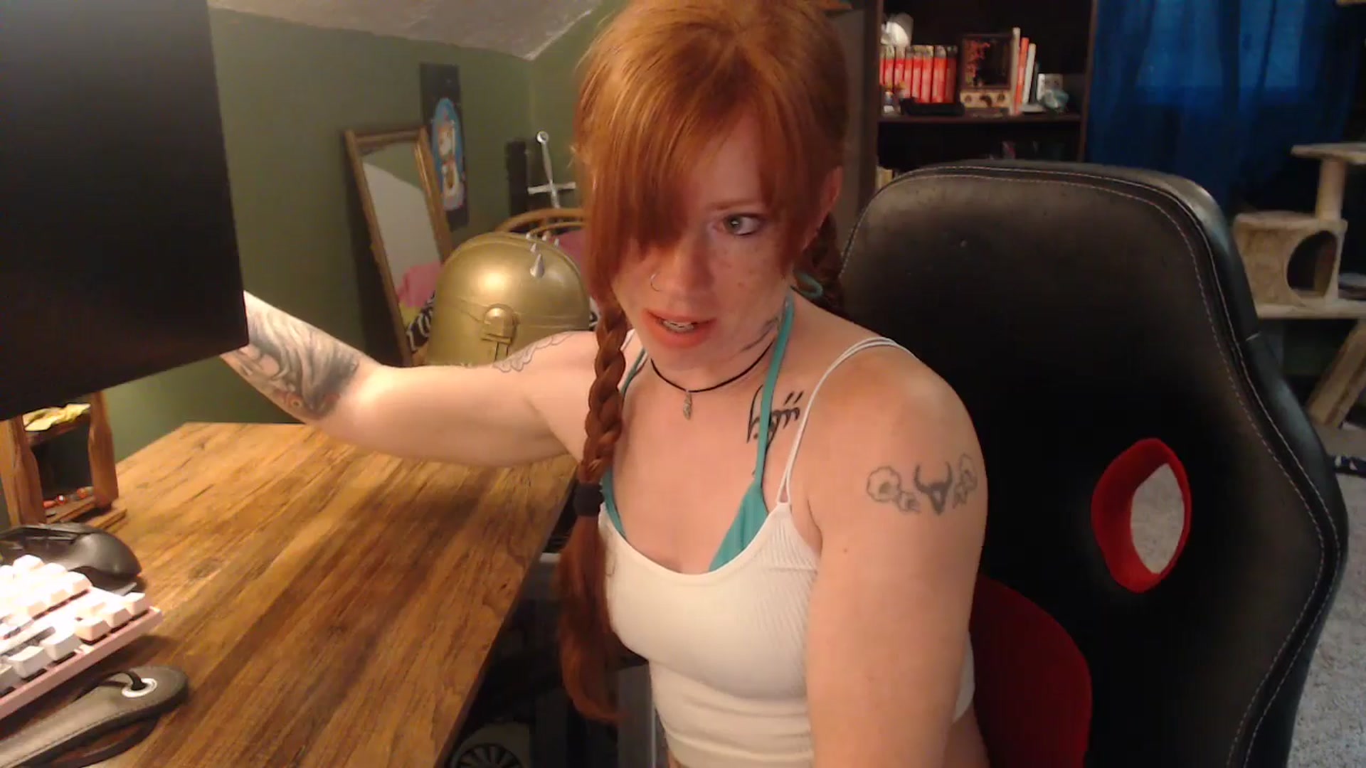 Gallery image thumbnail from AstraeaSiren's myfreecams stream on, 05/02/2025, 18:58 image 10 of 20