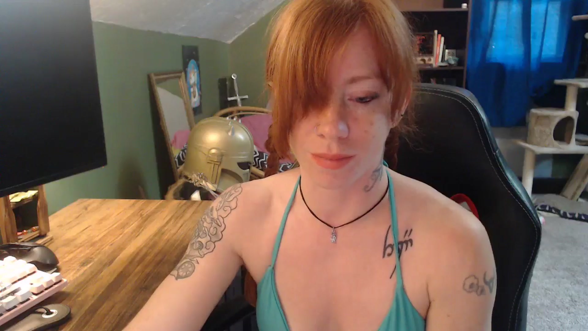 Gallery image thumbnail from AstraeaSiren's myfreecams stream on, 05/02/2025, 18:58 image 18 of 20