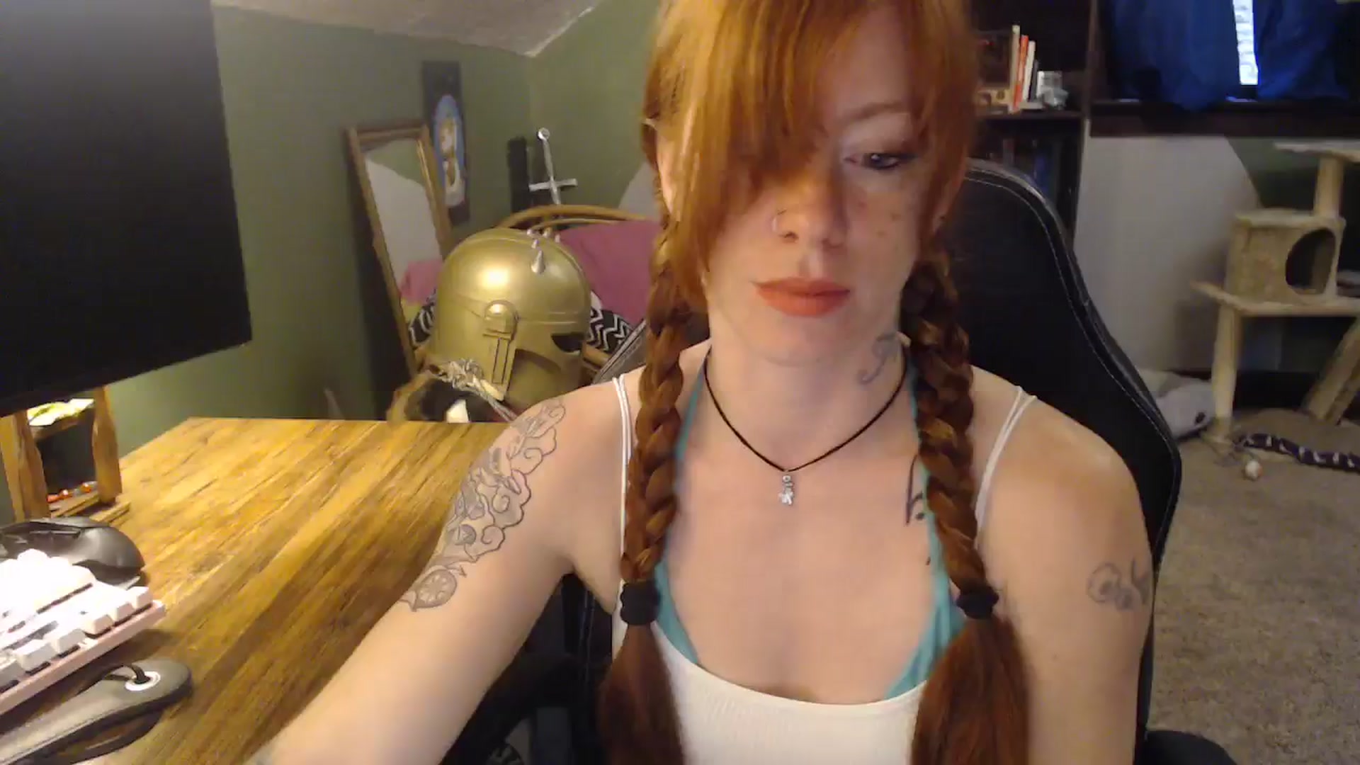 Gallery image thumbnail from AstraeaSiren's myfreecams stream on, 05/02/2025, 18:58 image 6 of 20