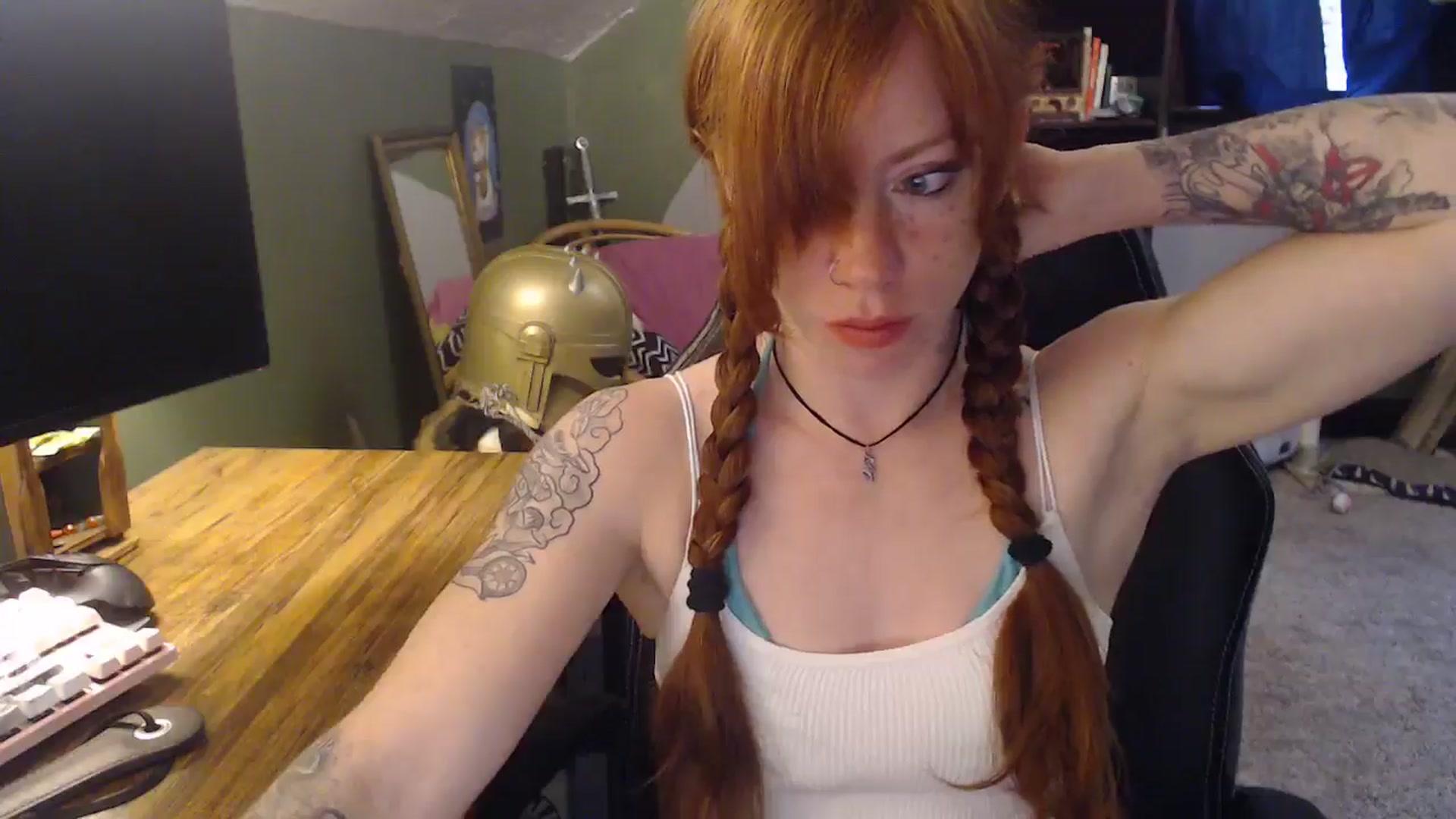 Gallery image thumbnail from AstraeaSiren's myfreecams stream on, 05/02/2025, 18:58 image 5 of 20