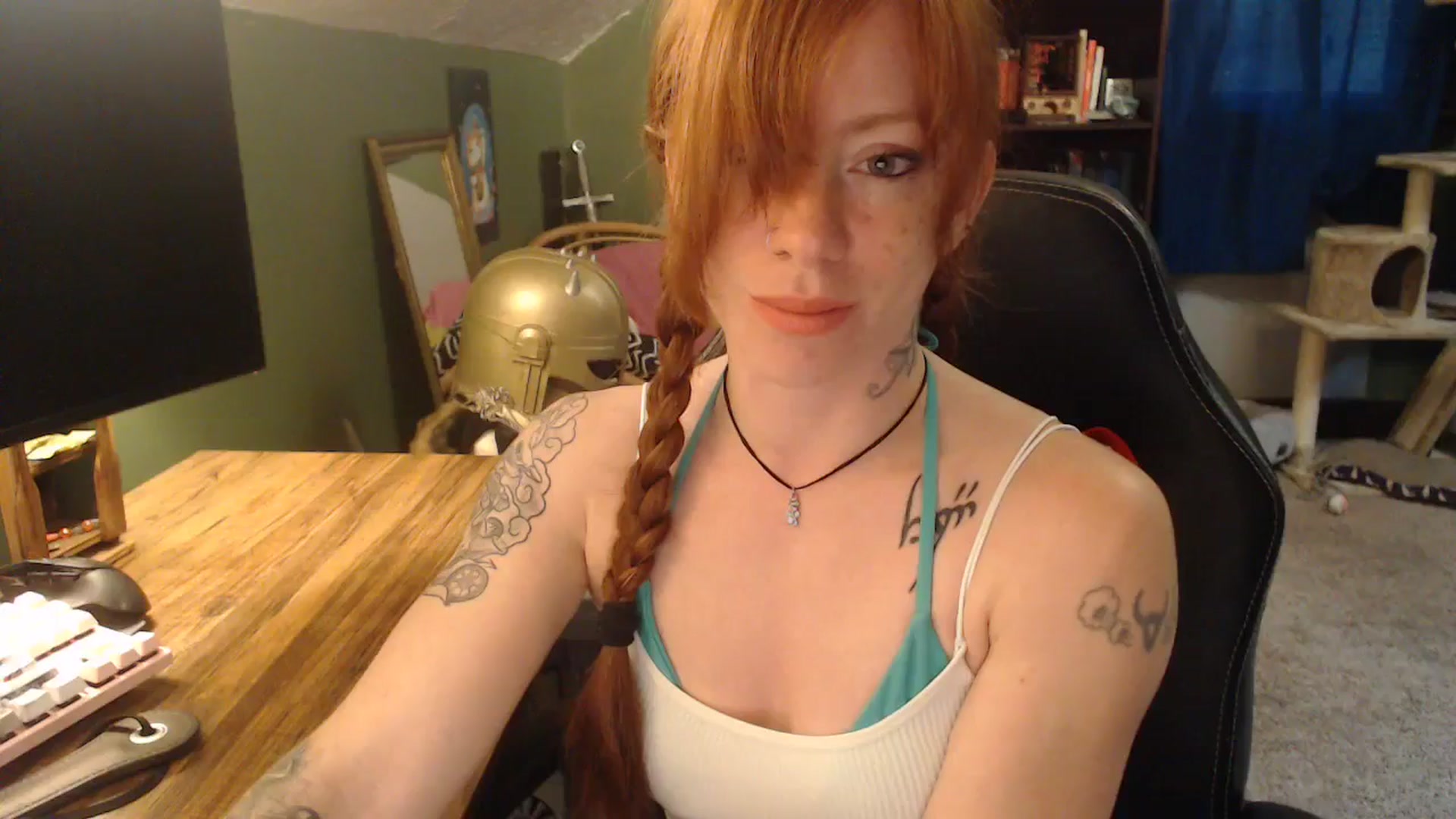 Gallery image thumbnail from AstraeaSiren's myfreecams stream on, 05/02/2025, 18:58 image 9 of 20