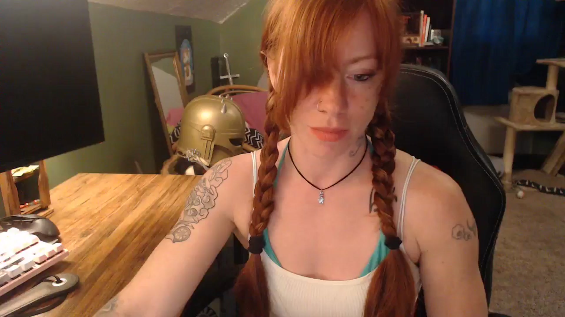 Gallery image thumbnail from AstraeaSiren's myfreecams stream on, 05/02/2025, 18:58 image 7 of 20