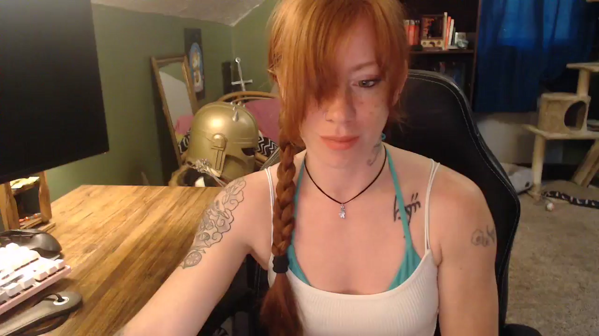 Gallery image thumbnail from AstraeaSiren's myfreecams stream on, 05/02/2025, 18:58 image 12 of 20