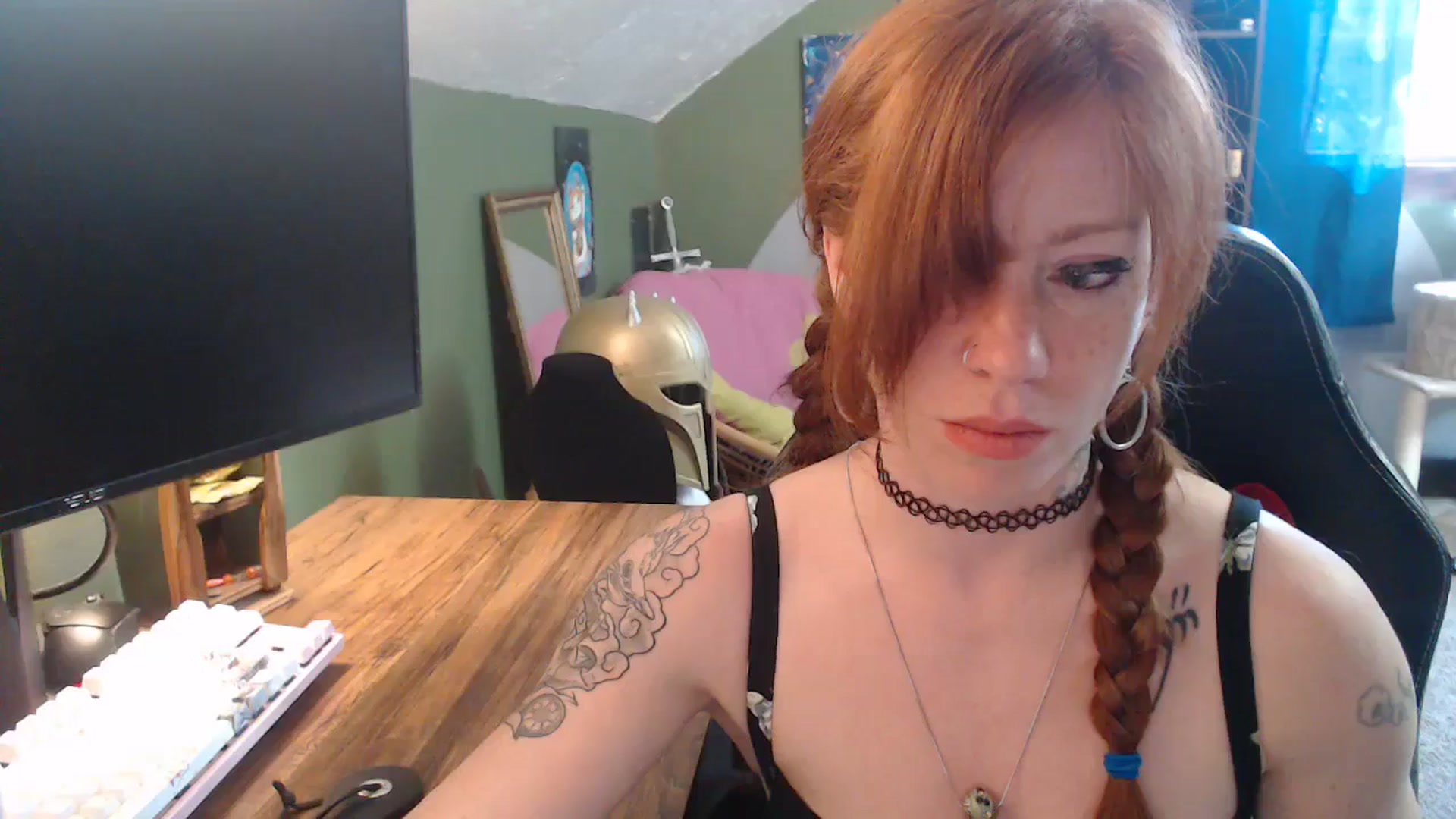 Gallery image thumbnail from AstraeaSiren's myfreecams stream on, 05/09/2025, 19:33 image 7 of 20