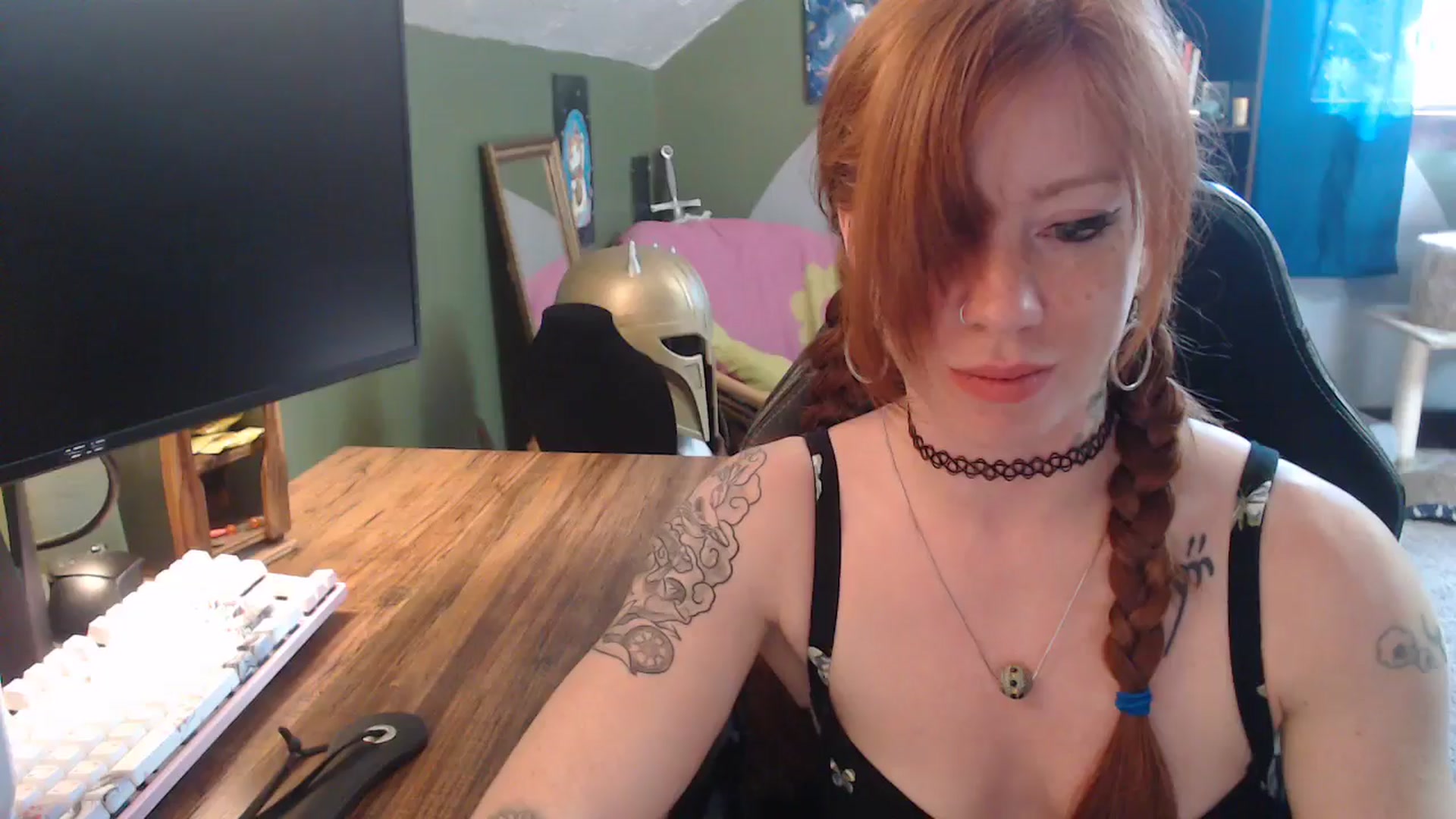 Gallery image thumbnail from AstraeaSiren's myfreecams stream on, 05/09/2025, 19:33 image 15 of 20