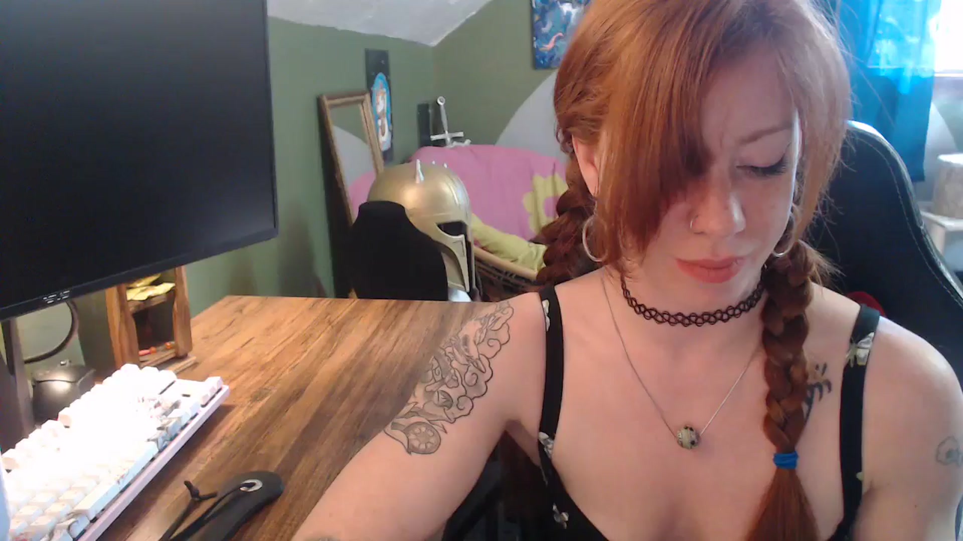 Gallery image thumbnail from AstraeaSiren's myfreecams stream on, 05/09/2025, 19:33 image 13 of 20