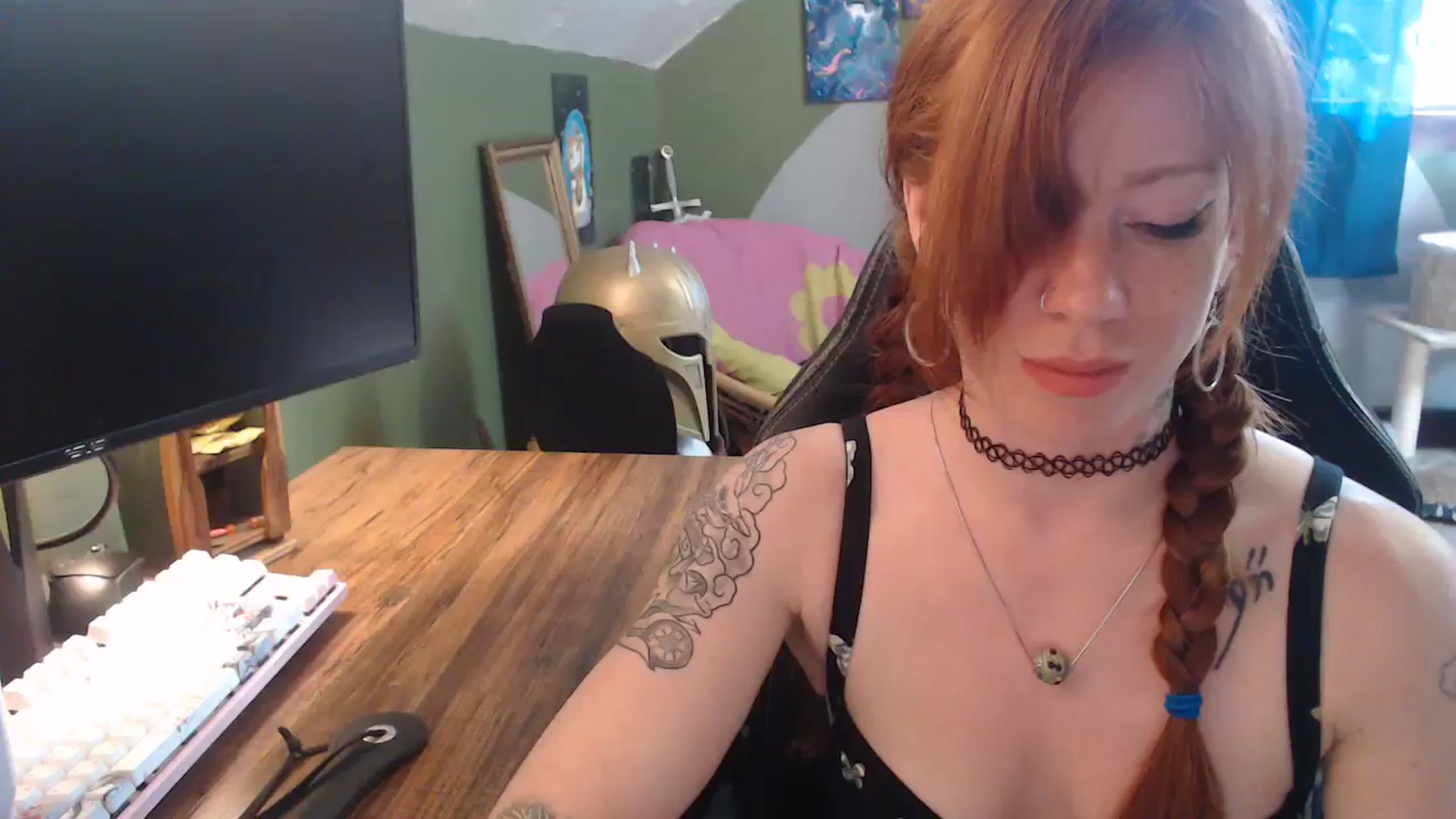 Gallery image thumbnail from AstraeaSiren's myfreecams stream on, 05/09/2025, 19:33 image 14 of 20