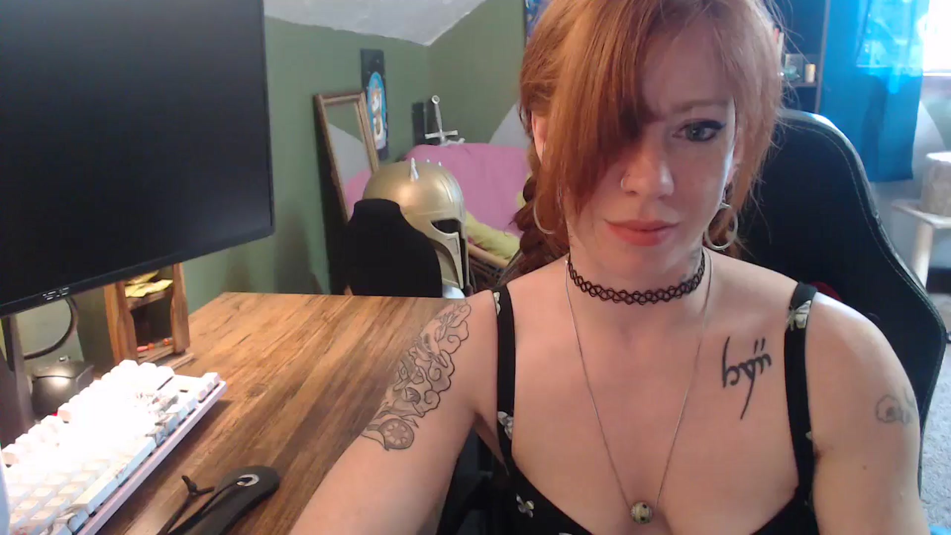 Gallery image thumbnail from AstraeaSiren's myfreecams stream on, 05/09/2025, 19:33 image 11 of 20