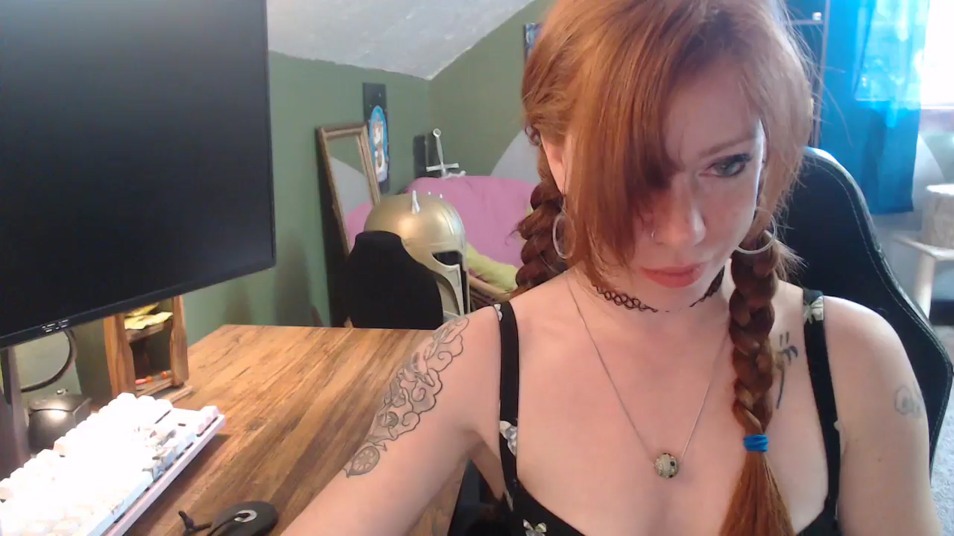 Gallery image thumbnail from AstraeaSiren's myfreecams stream on, 05/09/2025, 19:33 image 6 of 20