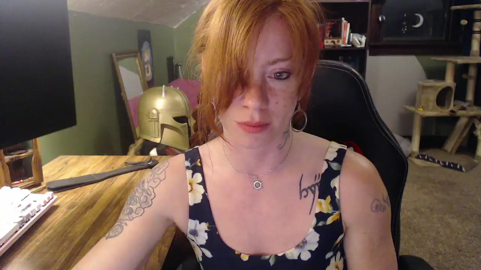 Gallery image thumbnail from AstraeaSiren's myfreecams stream on, 05/19/2025, 05:39 image 15 of 20
