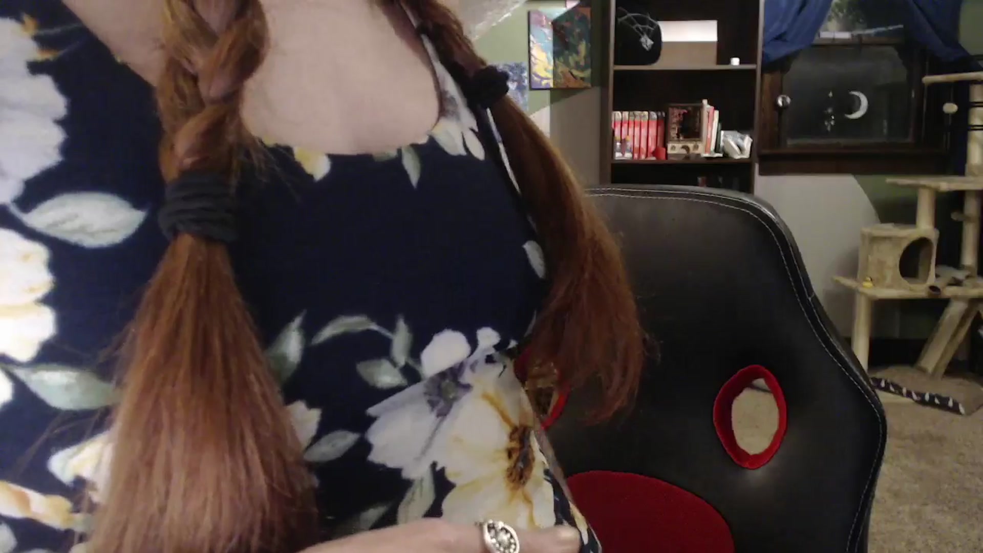 Gallery image thumbnail from AstraeaSiren's myfreecams stream on, 05/19/2025, 05:39 image 2 of 20