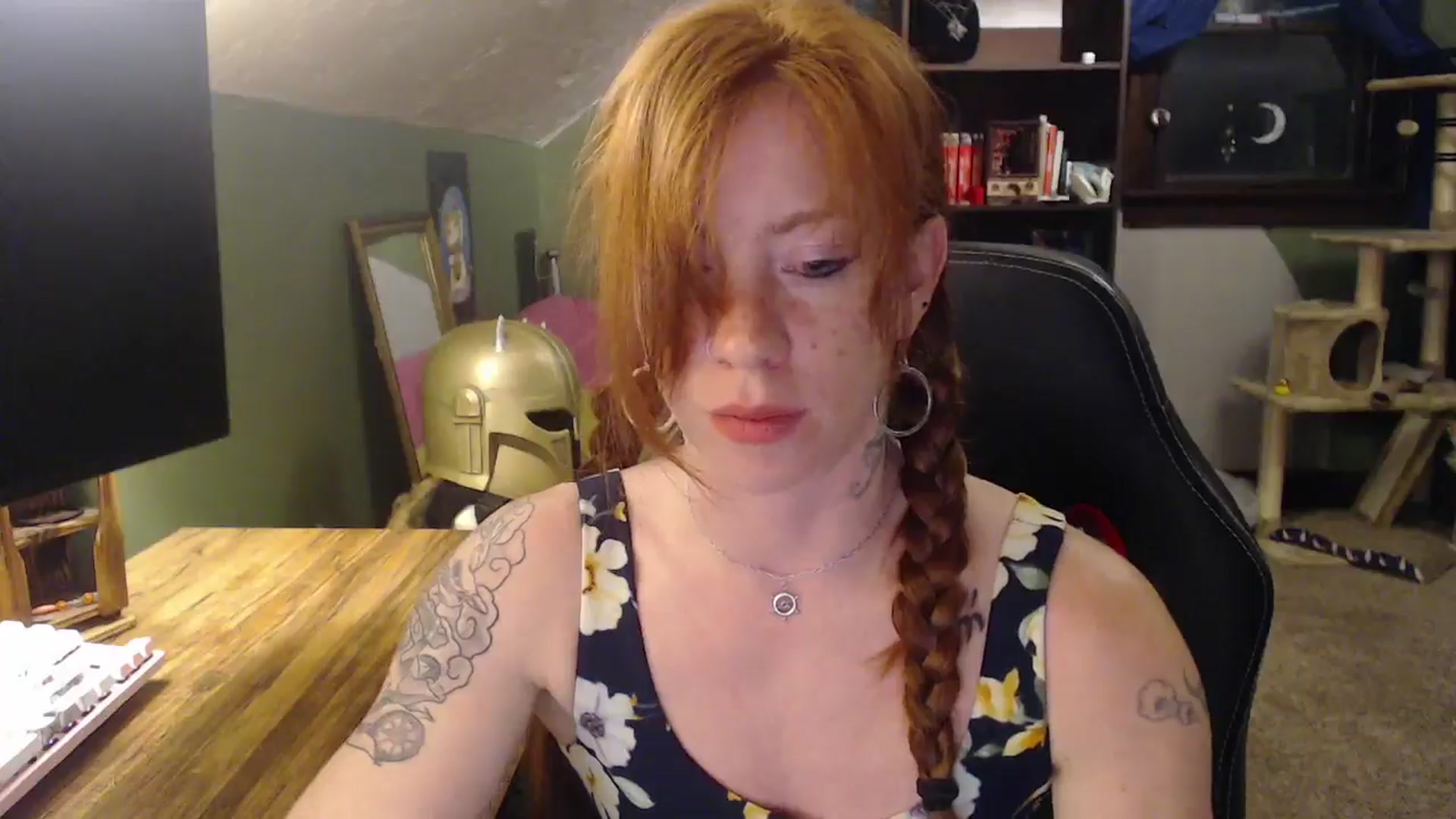 Gallery image thumbnail from AstraeaSiren's myfreecams stream on, 05/19/2025, 05:39 image 8 of 20