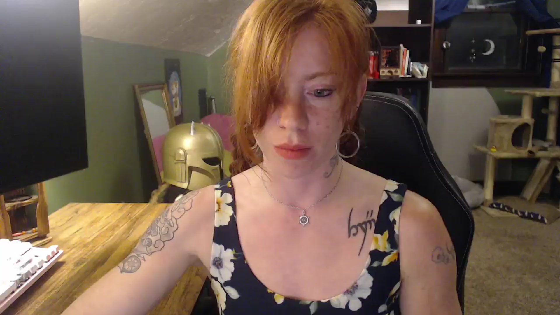 Gallery image thumbnail from AstraeaSiren's myfreecams stream on, 05/19/2025, 05:39 image 11 of 20