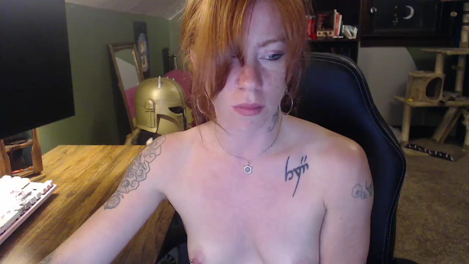 Gallery image thumbnail from AstraeaSiren's myfreecams stream on, 05/19/2025, 08:10 image 20 of 20
