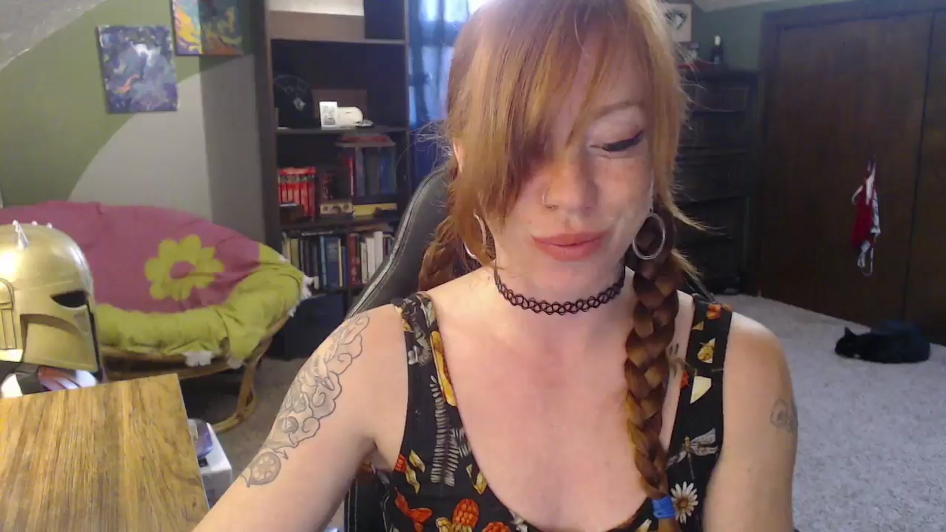 Gallery image thumbnail from AstraeaSiren's myfreecams stream on, 05/27/2025, 01:42 image 2 of 20