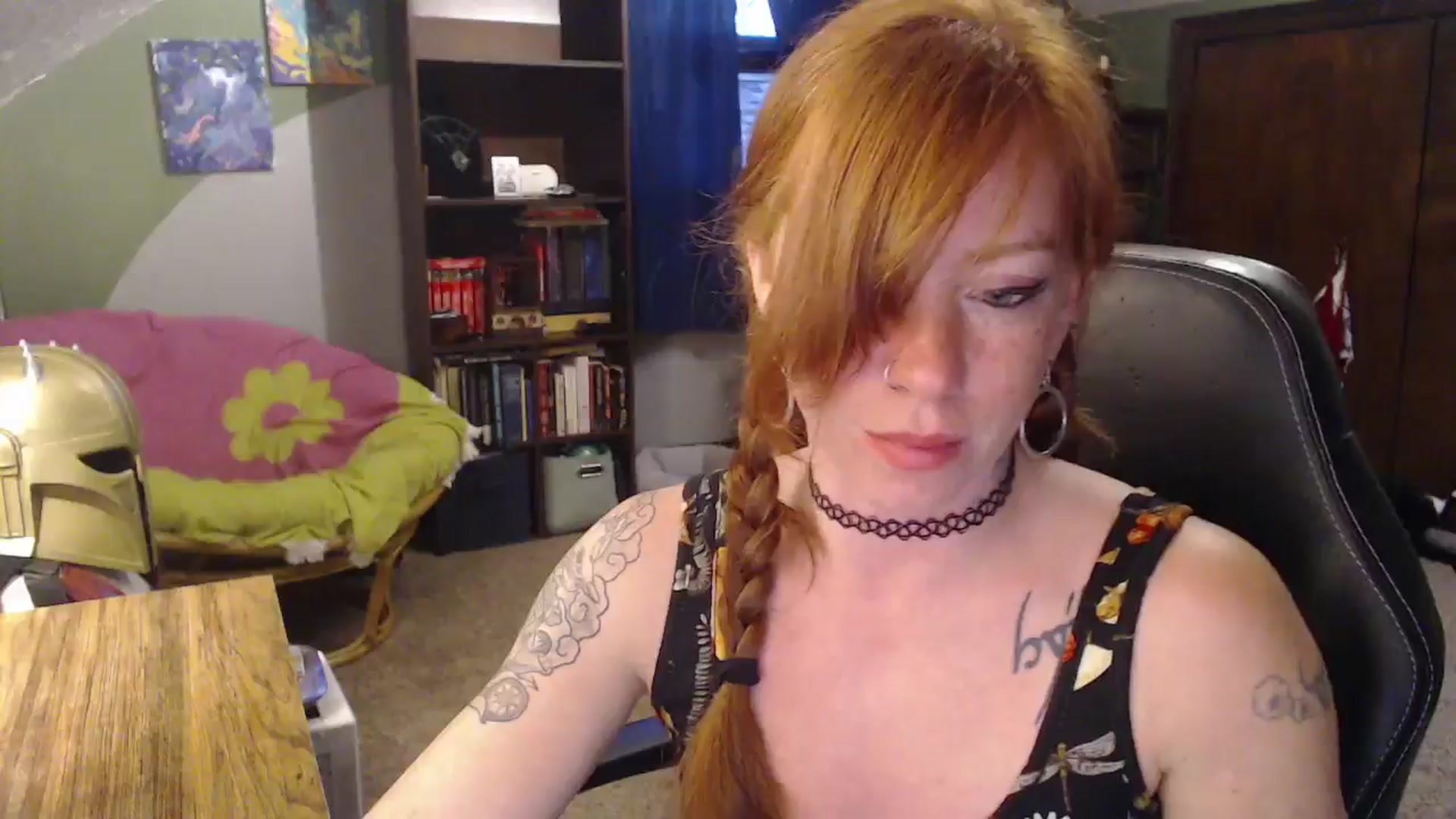 Gallery image thumbnail from AstraeaSiren's myfreecams stream on, 05/27/2025, 01:42 image 11 of 20