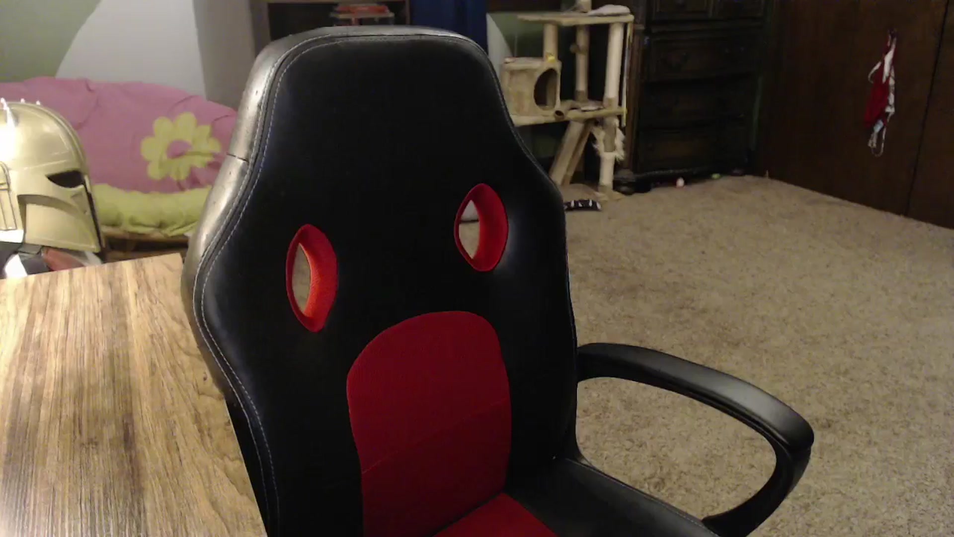 Gallery image thumbnail from AstraeaSiren's myfreecams stream on, 05/27/2025, 01:42 image 17 of 20