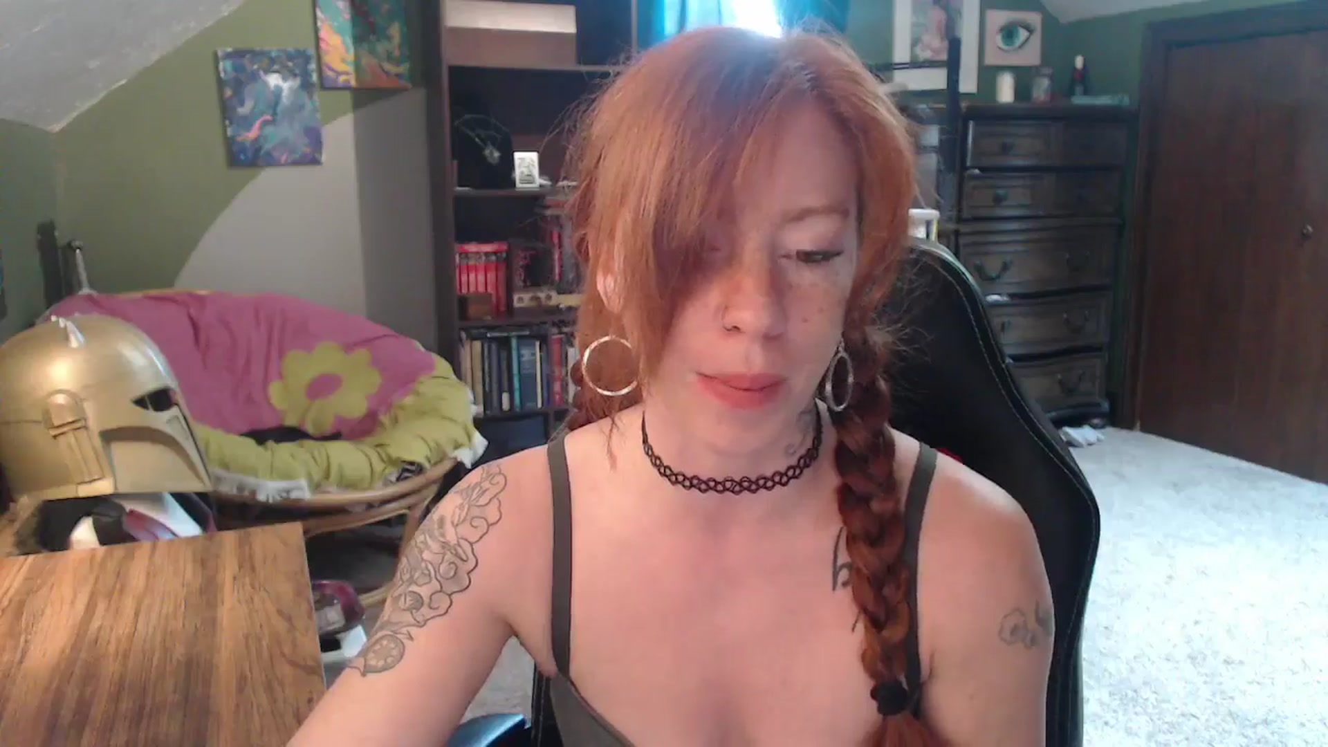 Gallery image thumbnail from AstraeaSiren's myfreecams stream on, 05/30/2025, 18:04 image 4 of 20