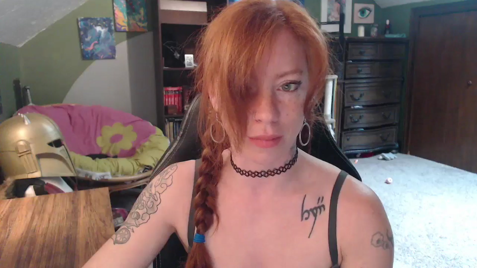 Gallery image thumbnail from AstraeaSiren's myfreecams stream on, 05/30/2025, 18:04 image 19 of 20