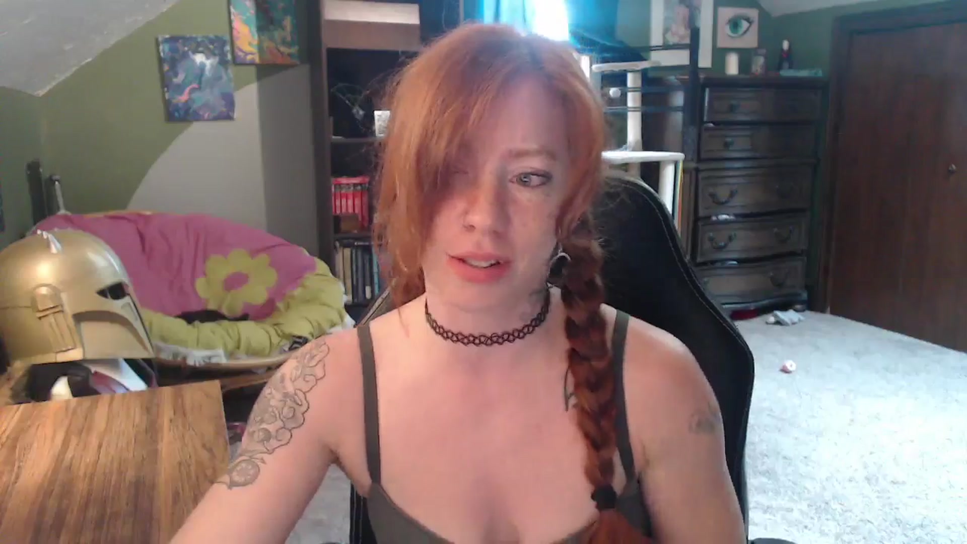 Gallery image thumbnail from AstraeaSiren's myfreecams stream on, 05/30/2025, 18:04 image 5 of 20