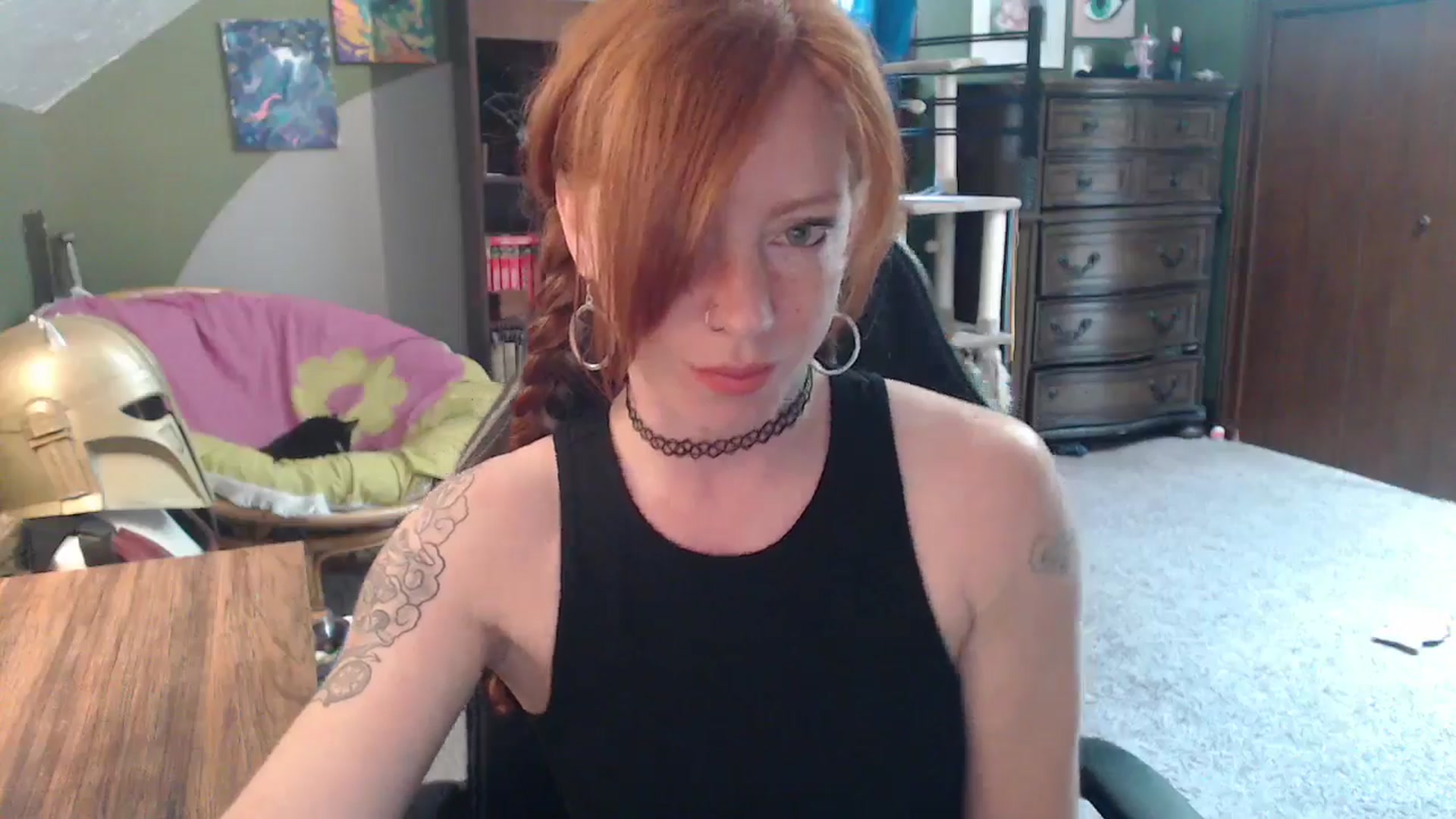 Gallery image thumbnail from AstraeaSiren's myfreecams stream on, 06/02/2025, 18:13 image 2 of 20