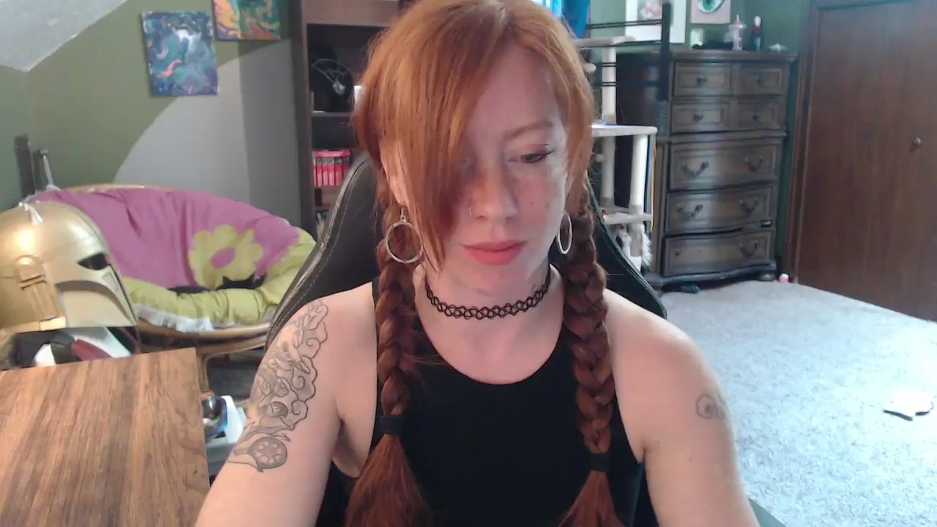 Gallery image thumbnail from AstraeaSiren's myfreecams stream on, 06/02/2025, 18:13 image 18 of 20