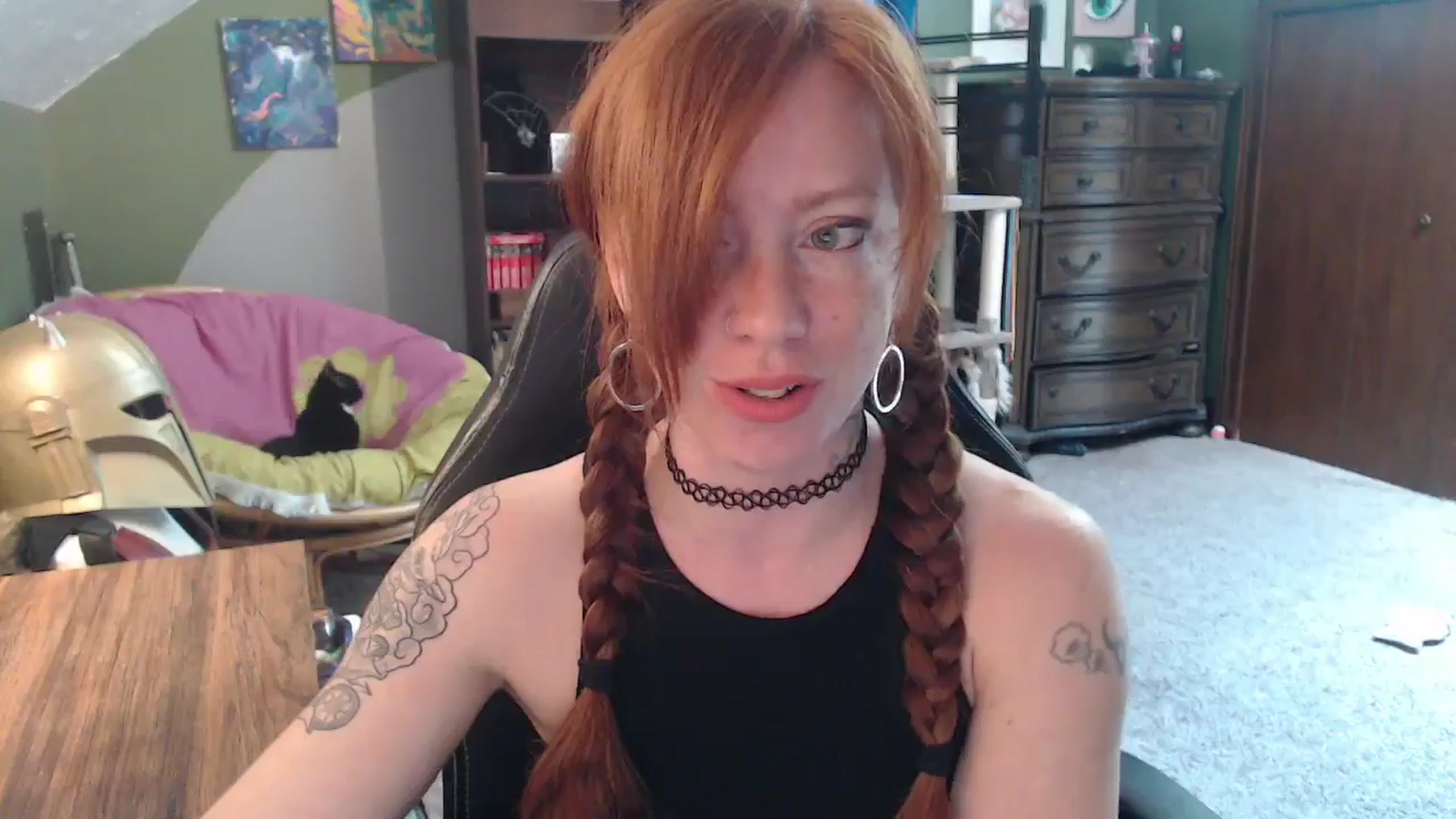 Gallery image thumbnail from AstraeaSiren's myfreecams stream on, 06/02/2025, 18:13 image 16 of 20