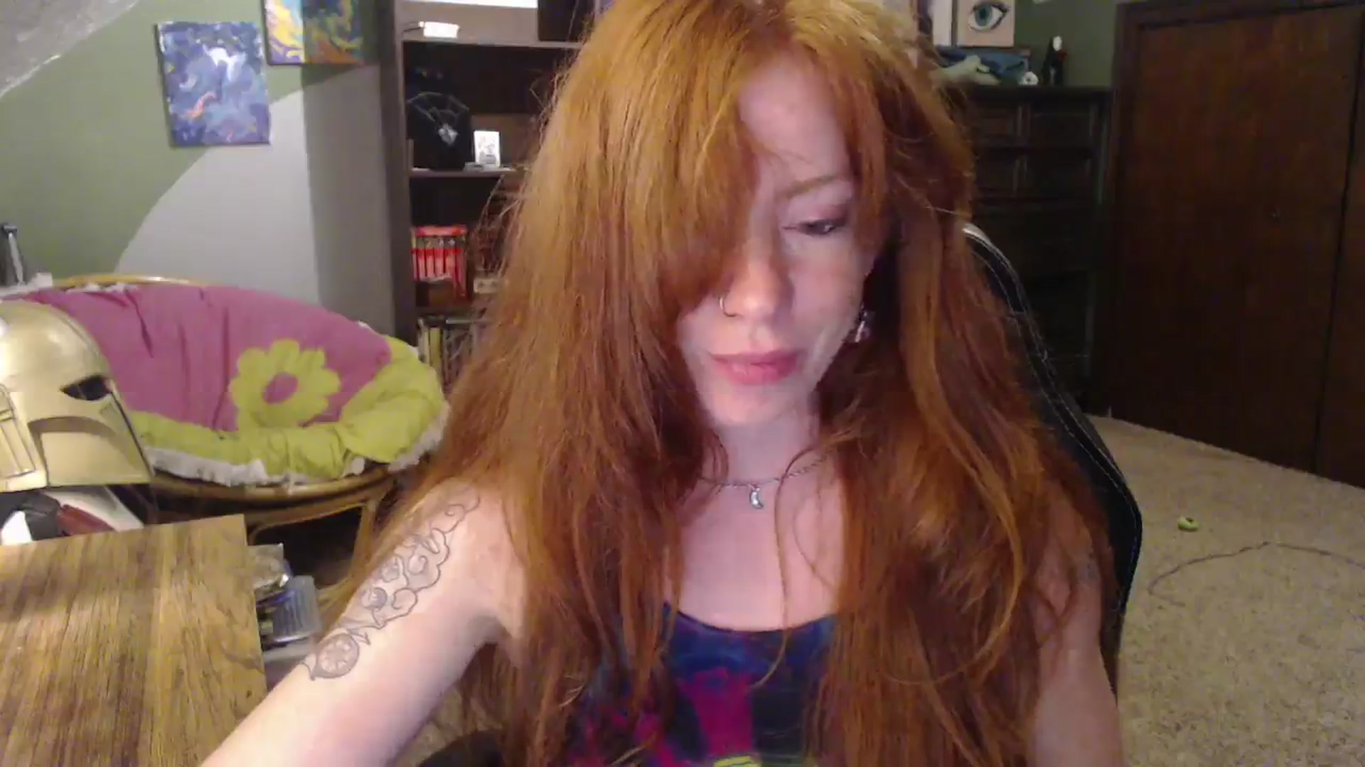 Gallery image thumbnail from AstraeaSiren's myfreecams stream on, 06/19/2025, 07:35 image 5 of 20