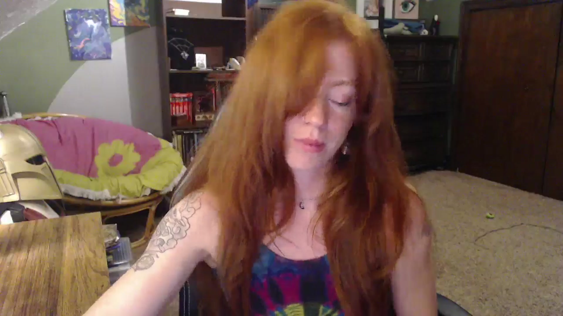 Gallery image thumbnail from AstraeaSiren's myfreecams stream on, 06/19/2025, 07:35 image 13 of 20