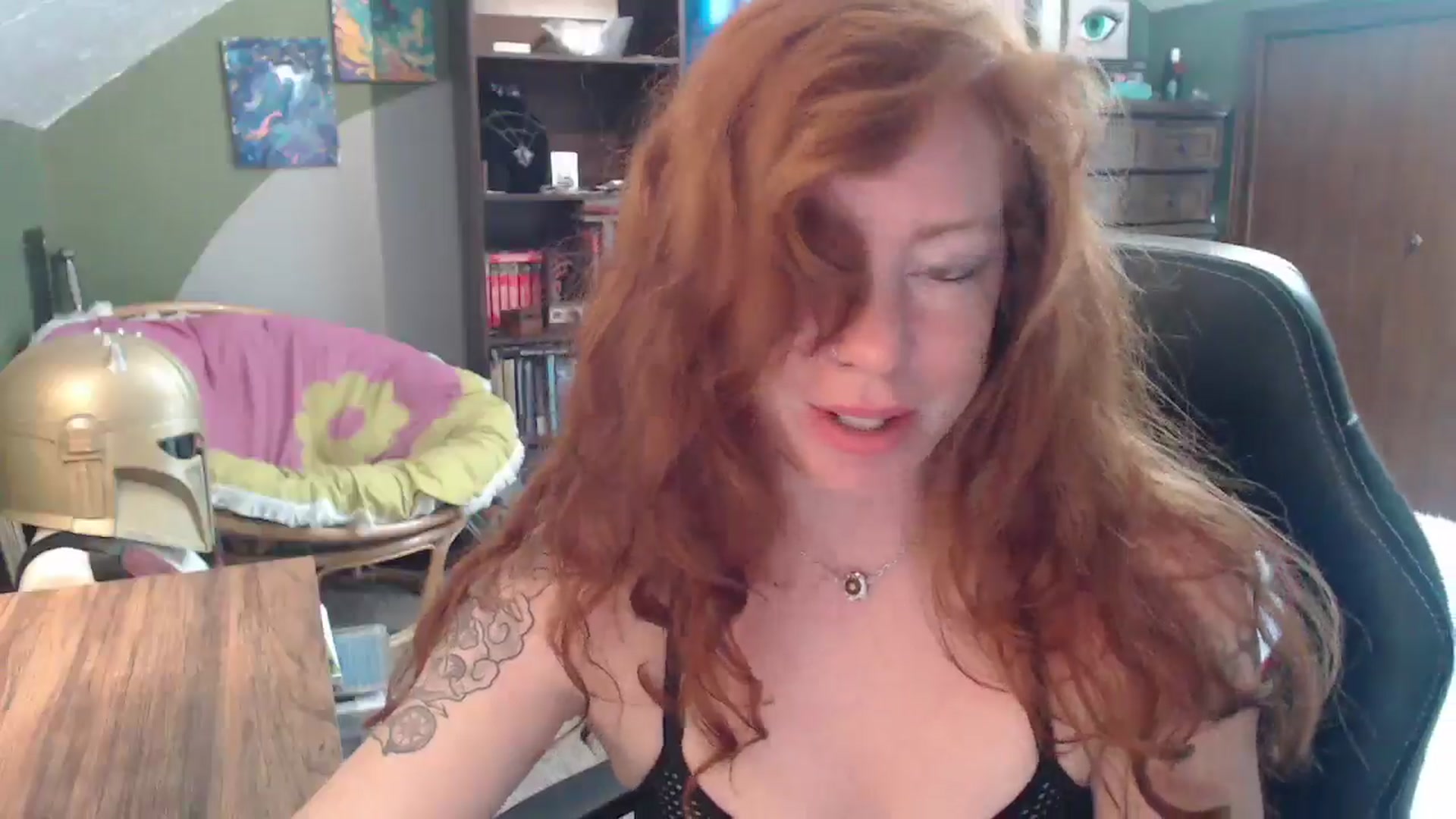Gallery image thumbnail from AstraeaSiren's myfreecams stream on, 06/23/2025, 18:35 image 14 of 20