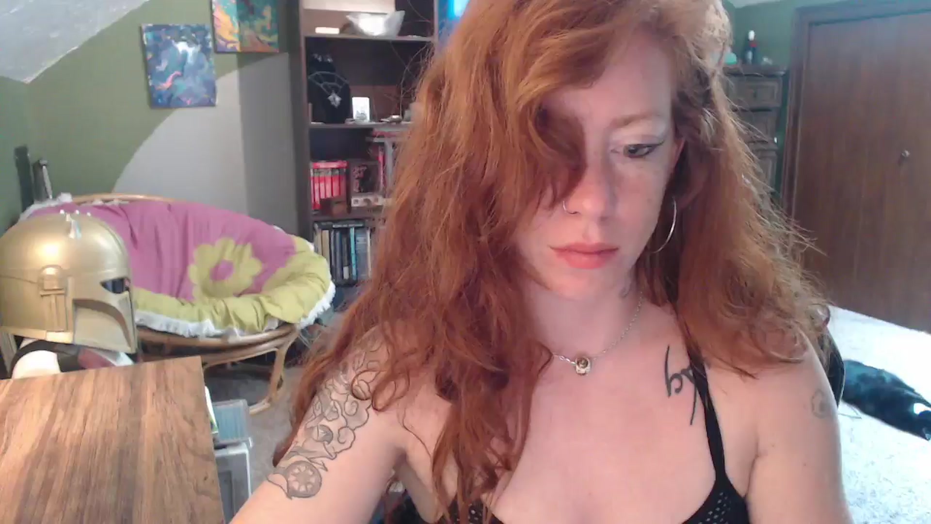 Gallery image thumbnail from AstraeaSiren's myfreecams stream on, 06/23/2025, 18:35 image 16 of 20