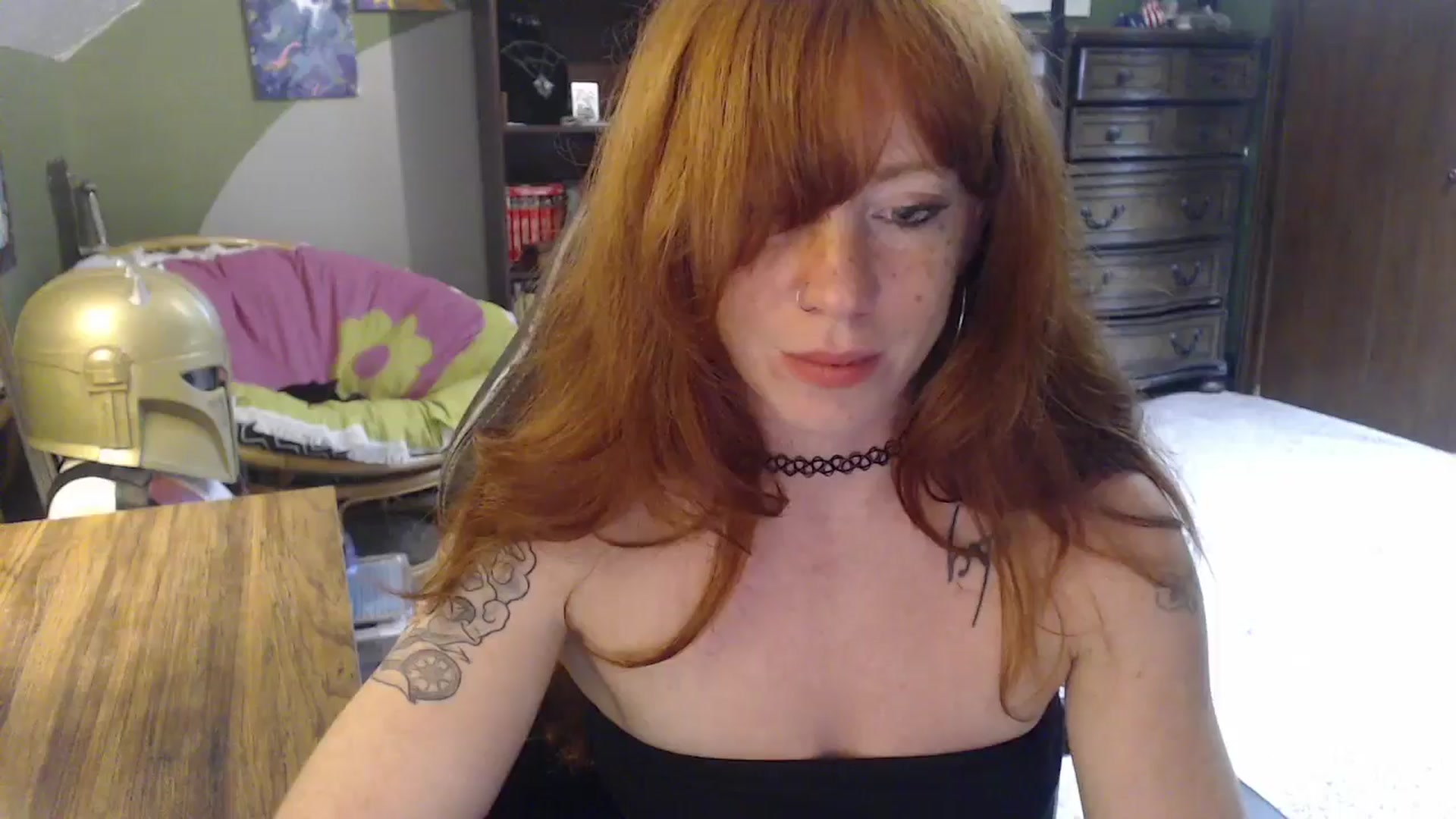 Gallery image thumbnail from AstraeaSiren's myfreecams stream on, 06/27/2025, 18:16 image 18 of 20