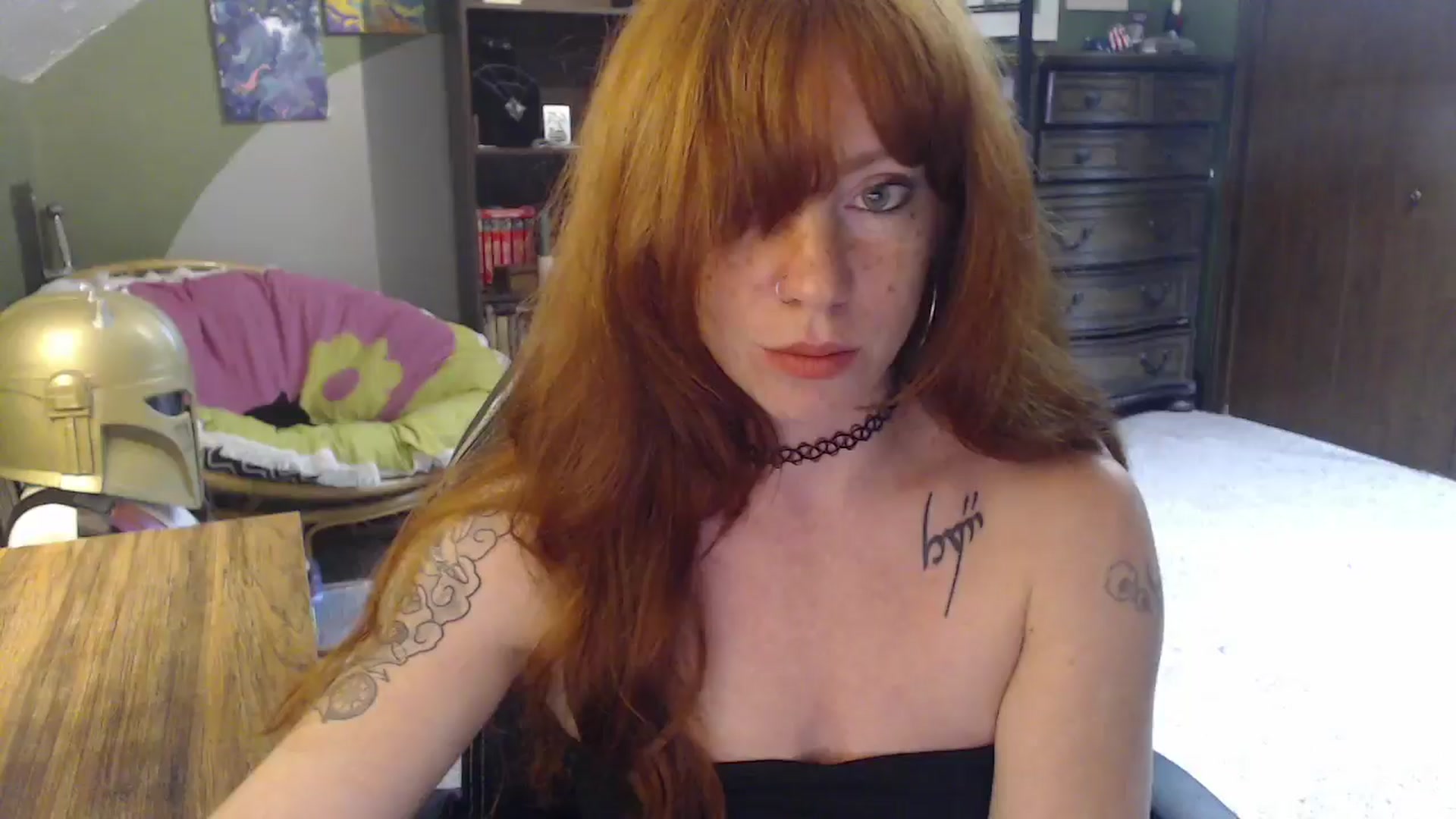 Gallery image thumbnail from AstraeaSiren's myfreecams stream on, 06/27/2025, 18:16 image 1 of 20