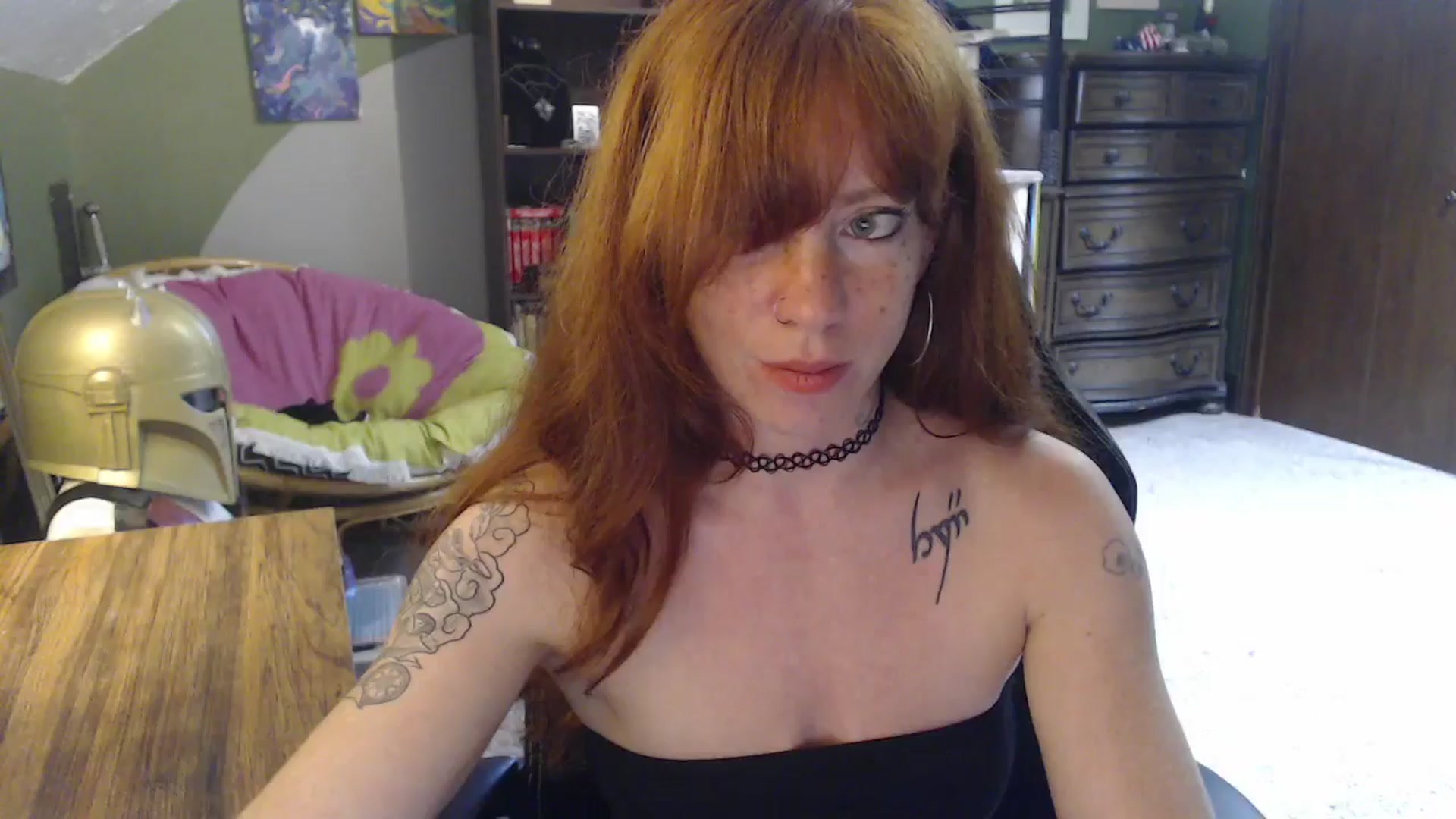 Gallery image thumbnail from AstraeaSiren's myfreecams stream on, 06/27/2025, 18:16 image 12 of 20
