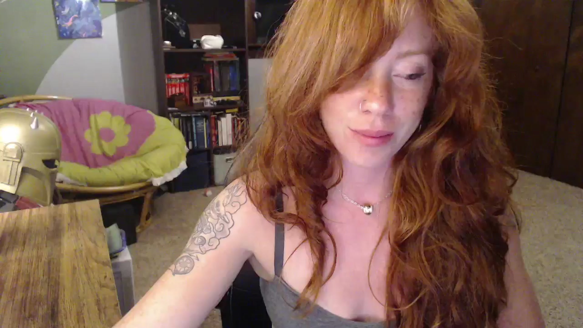 Gallery image thumbnail from AstraeaSiren's myfreecams stream on, 08/06/2025, 06:12 image 2 of 20