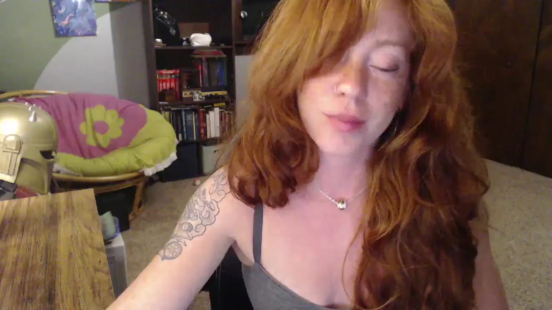 Gallery image thumbnail from AstraeaSiren's myfreecams stream on, 08/06/2025, 06:12 image 5 of 20