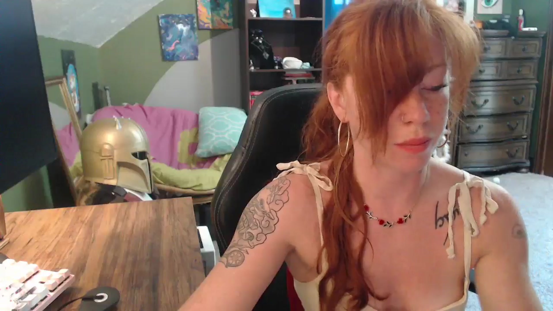 Gallery image thumbnail from AstraeaSiren's myfreecams stream on, 08/15/2025, 18:46 image 9 of 20