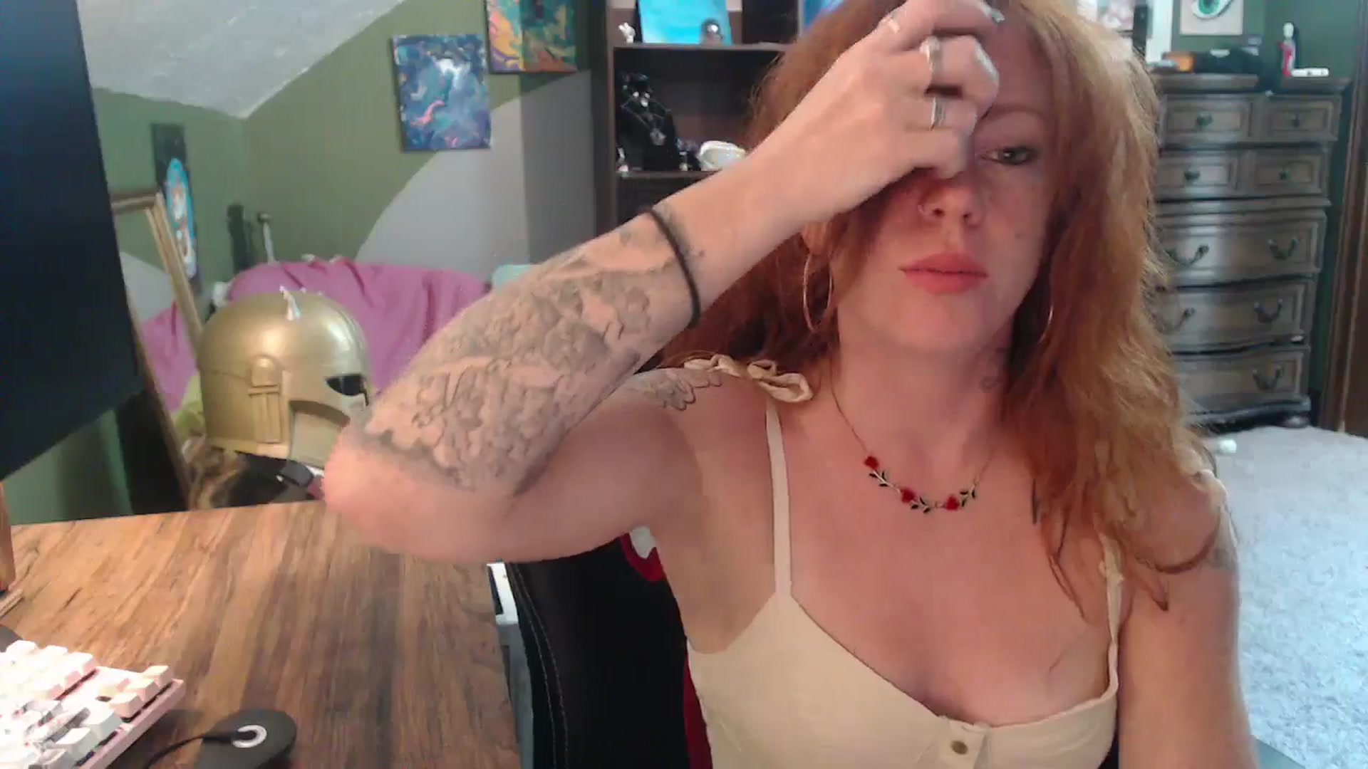 Gallery image thumbnail from AstraeaSiren's myfreecams stream on, 08/15/2025, 18:46 image 14 of 20