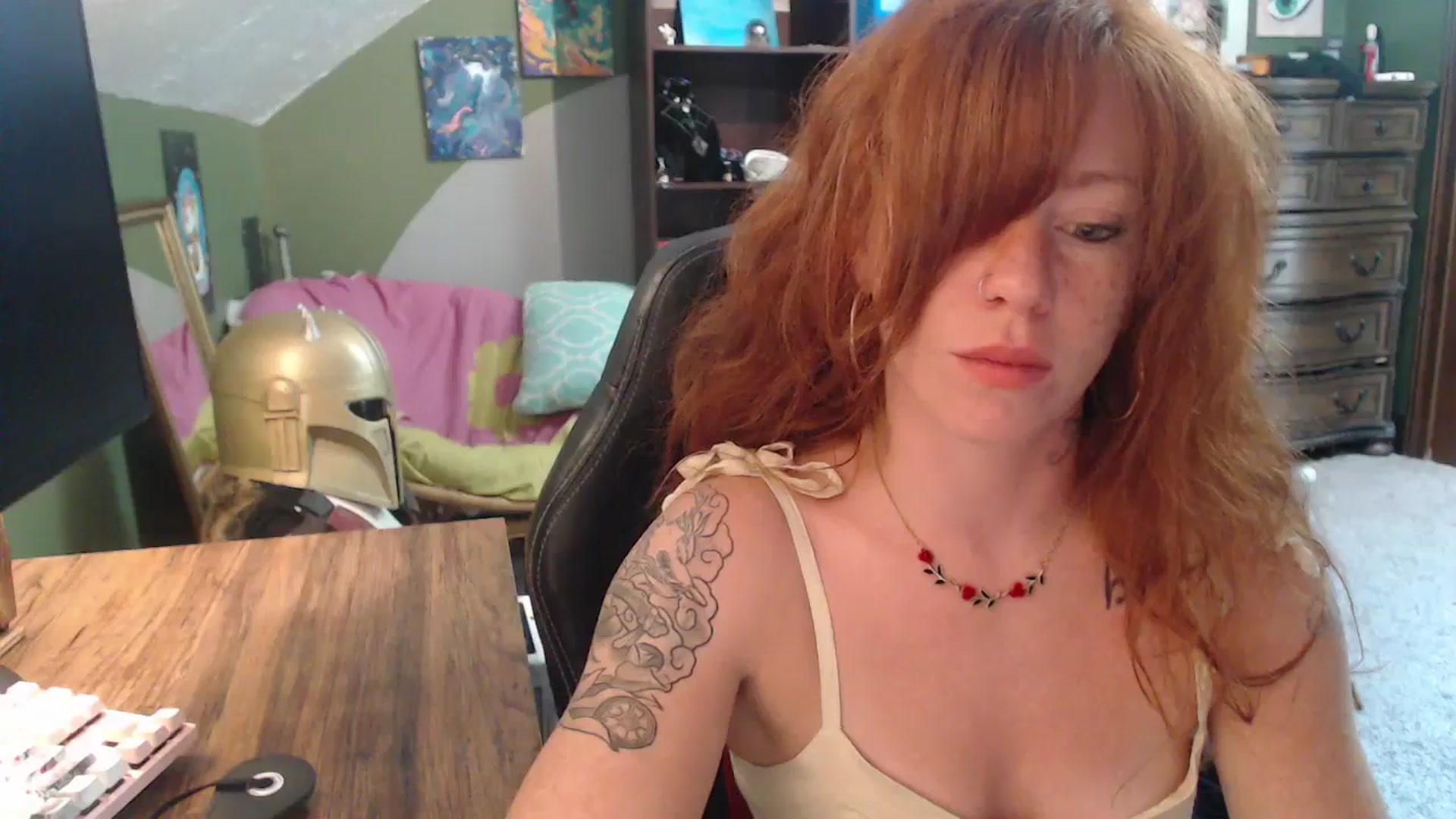 Gallery image thumbnail from AstraeaSiren's myfreecams stream on, 08/15/2025, 18:46 image 15 of 20