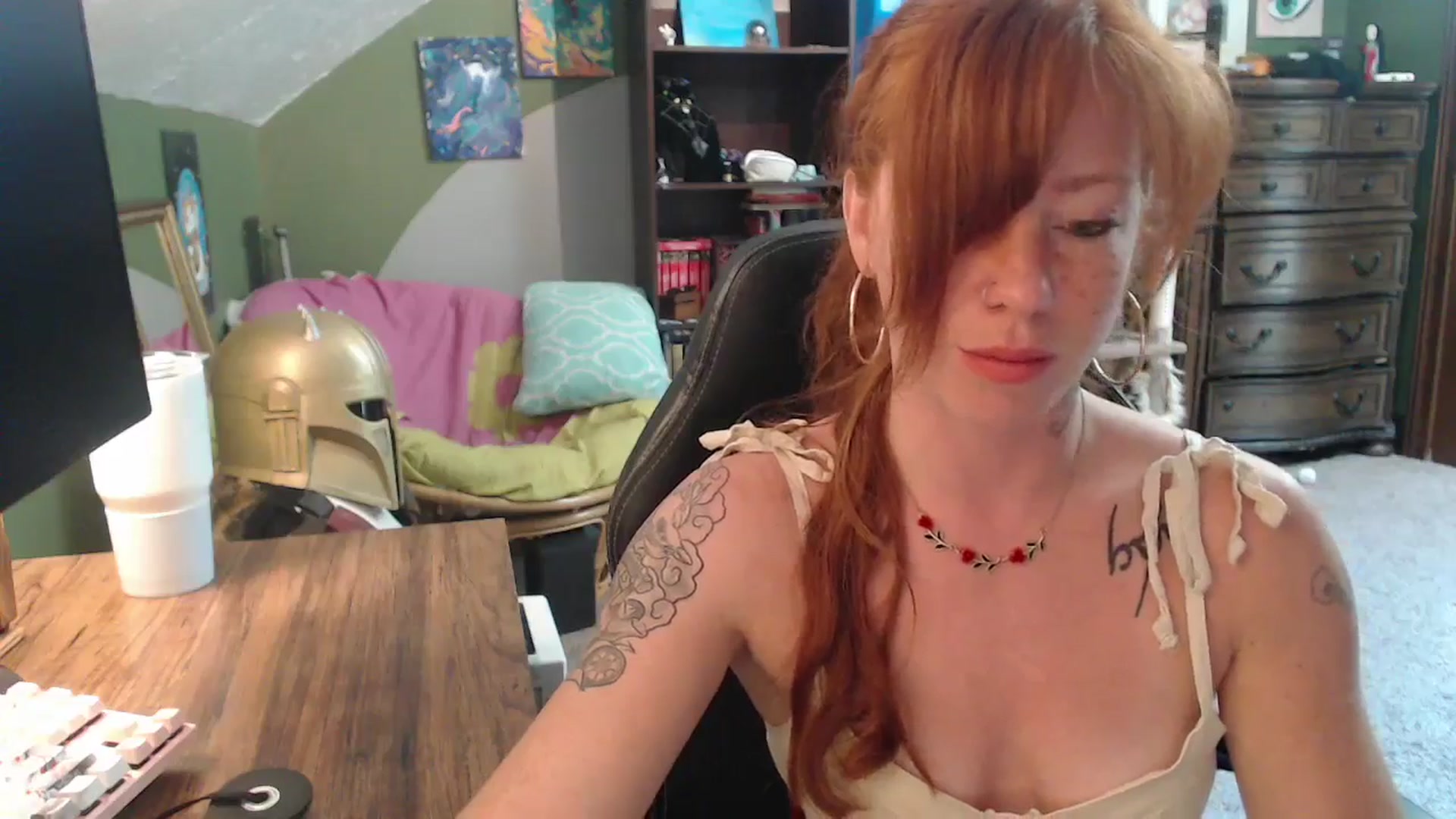 Gallery image thumbnail from AstraeaSiren's myfreecams stream on, 08/15/2025, 18:46 image 8 of 20