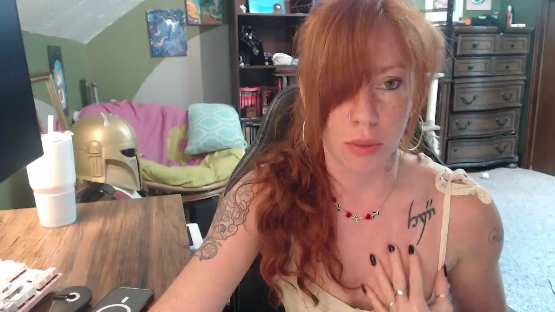 Gallery image thumbnail from AstraeaSiren's myfreecams stream on, 08/15/2025, 20:40 image 4 of 20