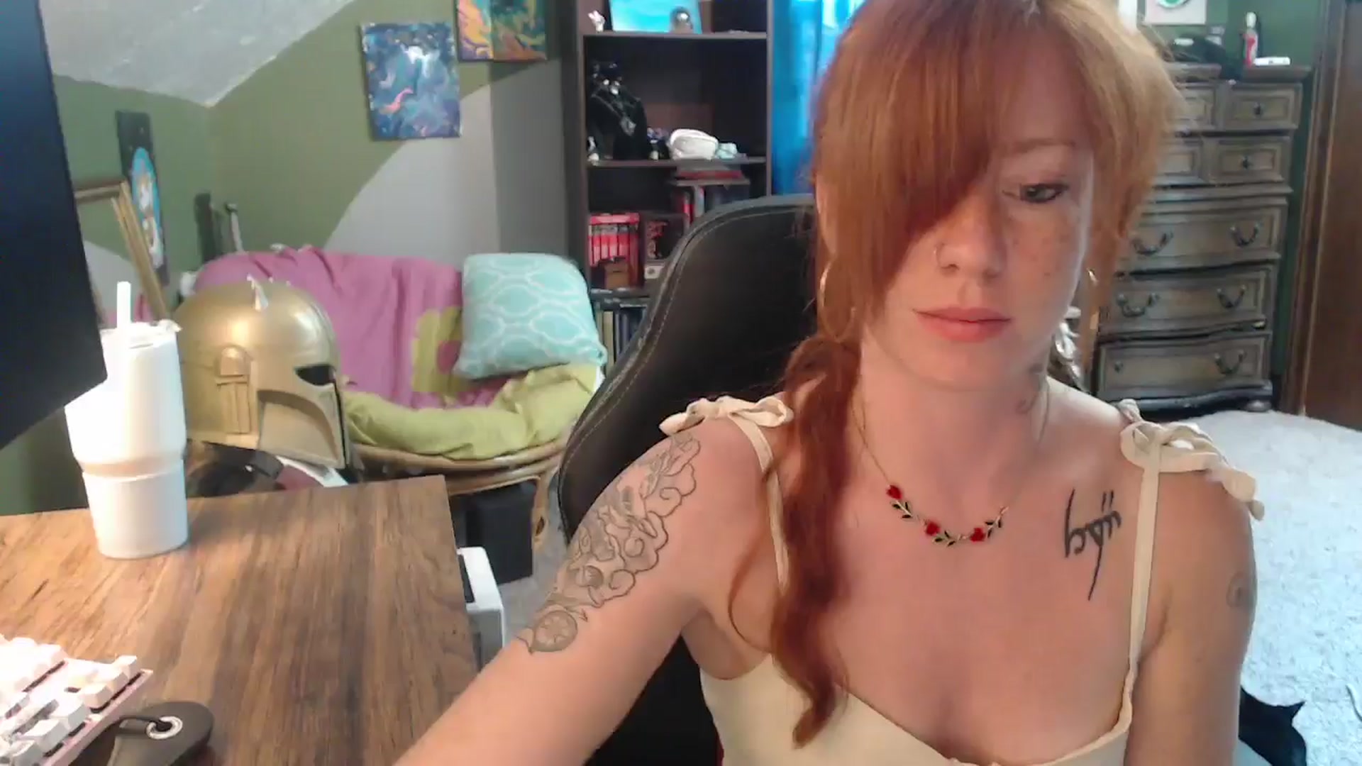 Gallery image thumbnail from AstraeaSiren's myfreecams stream on, 08/15/2025, 20:40 image 7 of 20