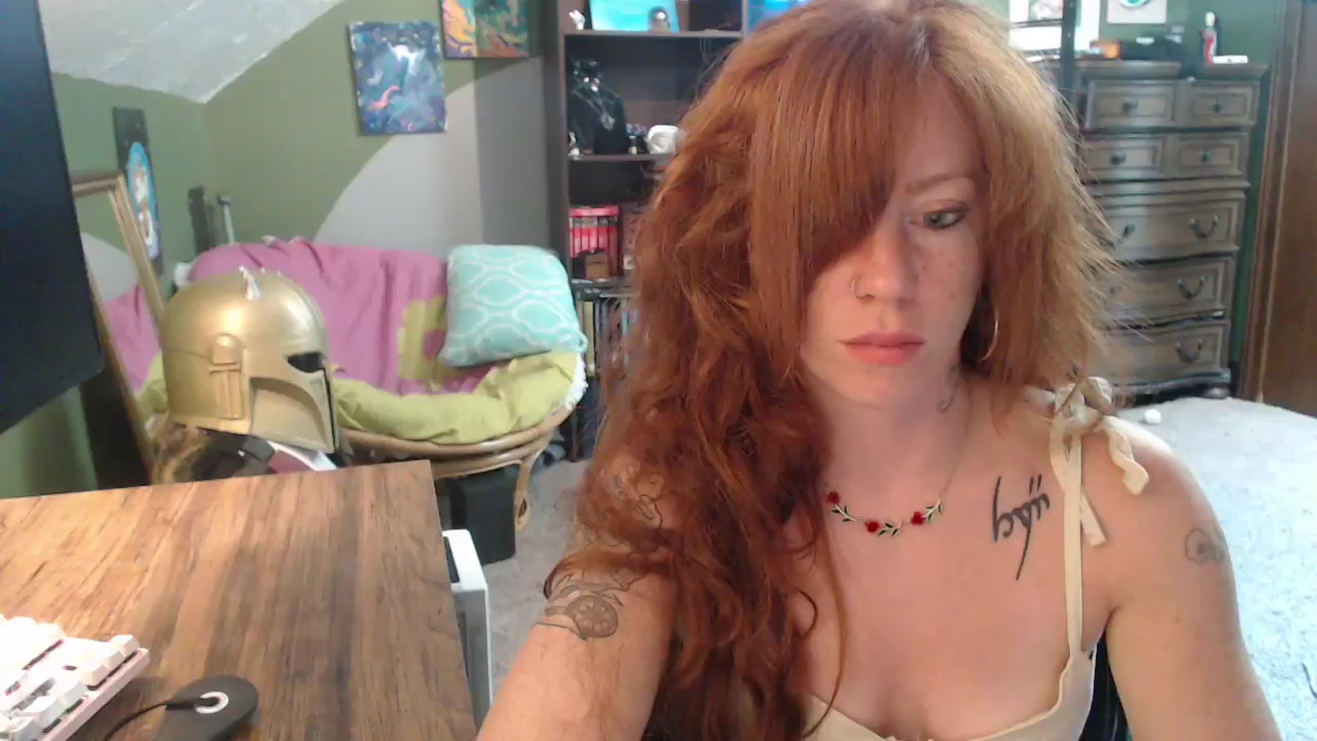 Gallery image thumbnail from AstraeaSiren's myfreecams stream on, 08/15/2025, 20:40 image 1 of 20