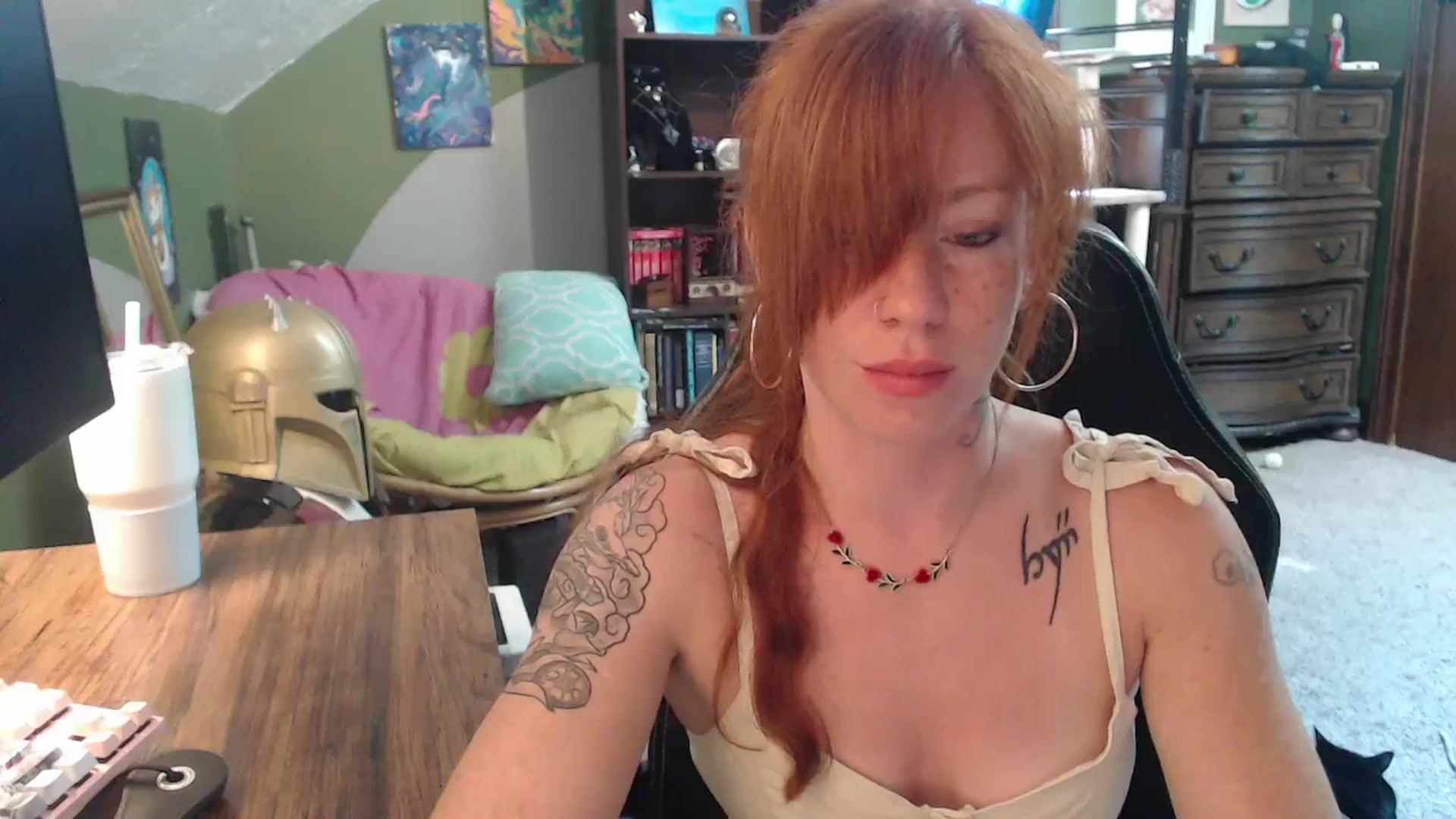 Gallery image thumbnail from AstraeaSiren's myfreecams stream on, 08/15/2025, 20:40 image 6 of 20