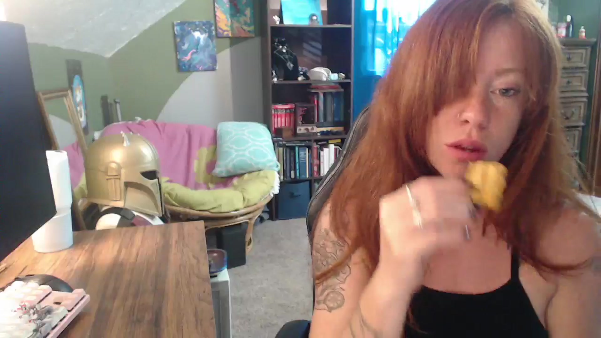 Gallery image thumbnail from AstraeaSiren's myfreecams stream on, 08/18/2025, 19:45 image 13 of 20