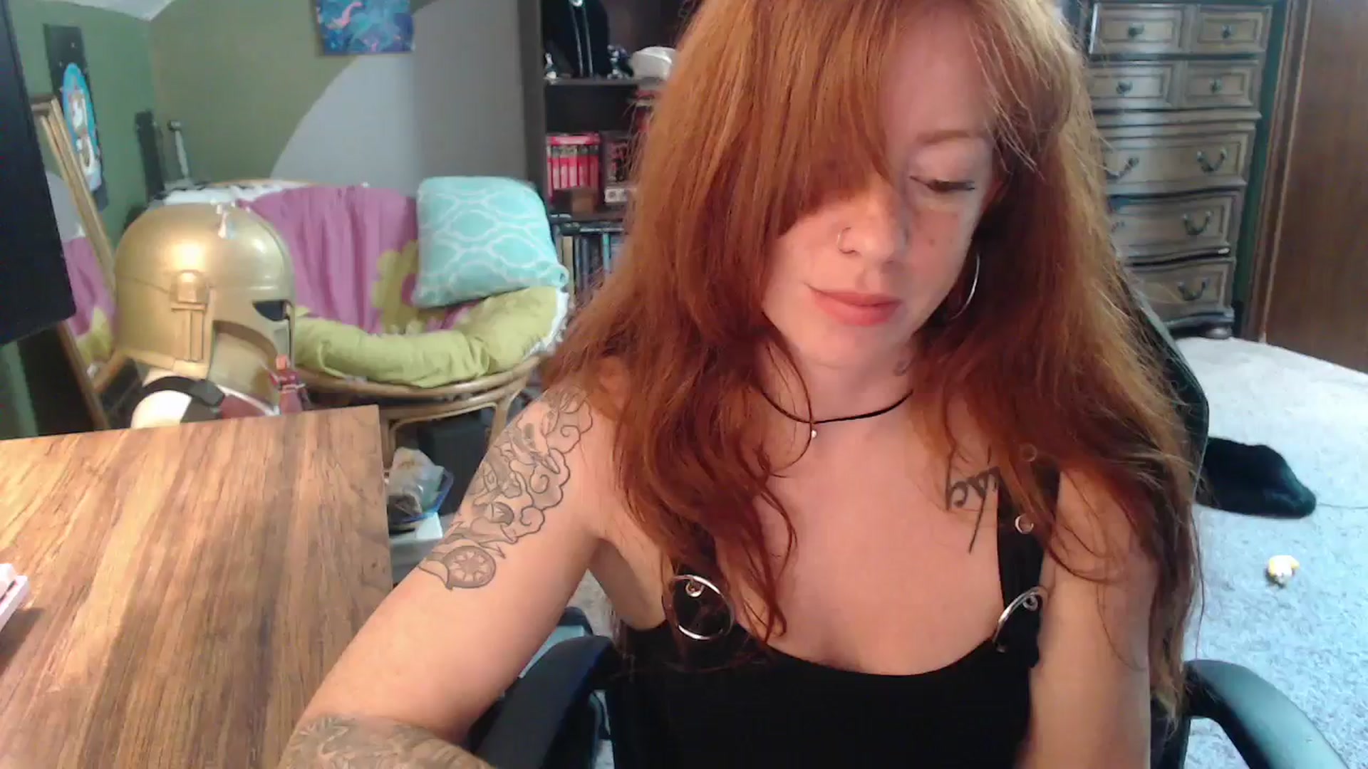 Gallery image thumbnail from AstraeaSiren's myfreecams stream on, 08/22/2025, 21:08 image 6 of 20