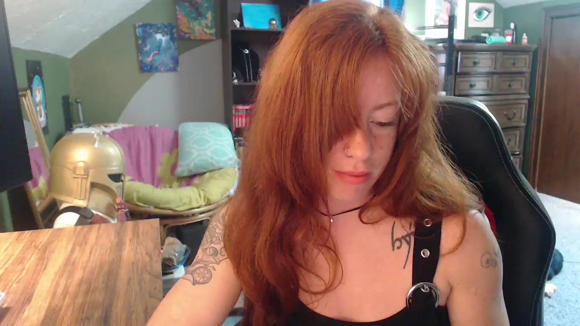 Gallery image thumbnail from AstraeaSiren's myfreecams stream on, 08/22/2025, 21:08 image 3 of 20