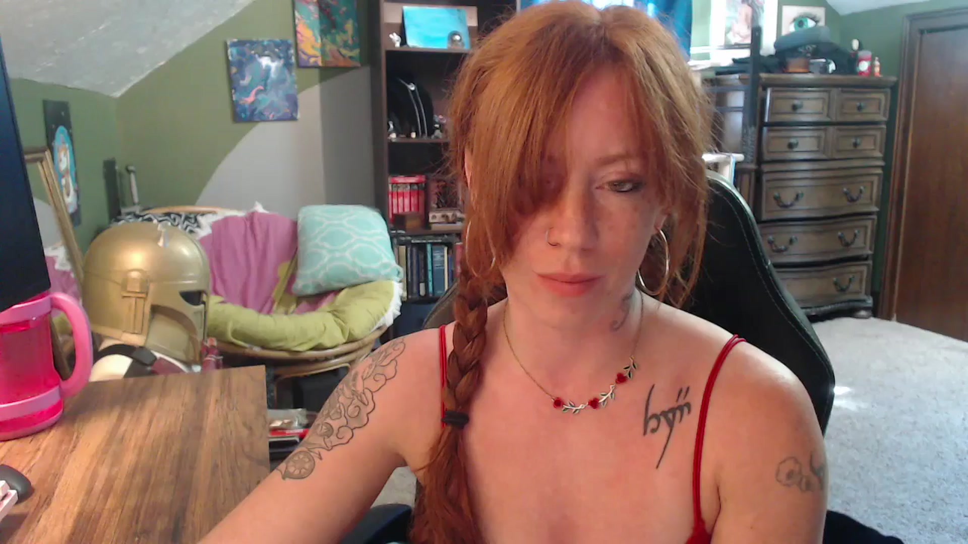 Gallery image thumbnail from AstraeaSiren's myfreecams stream on, 08/25/2025, 21:36 image 3 of 20